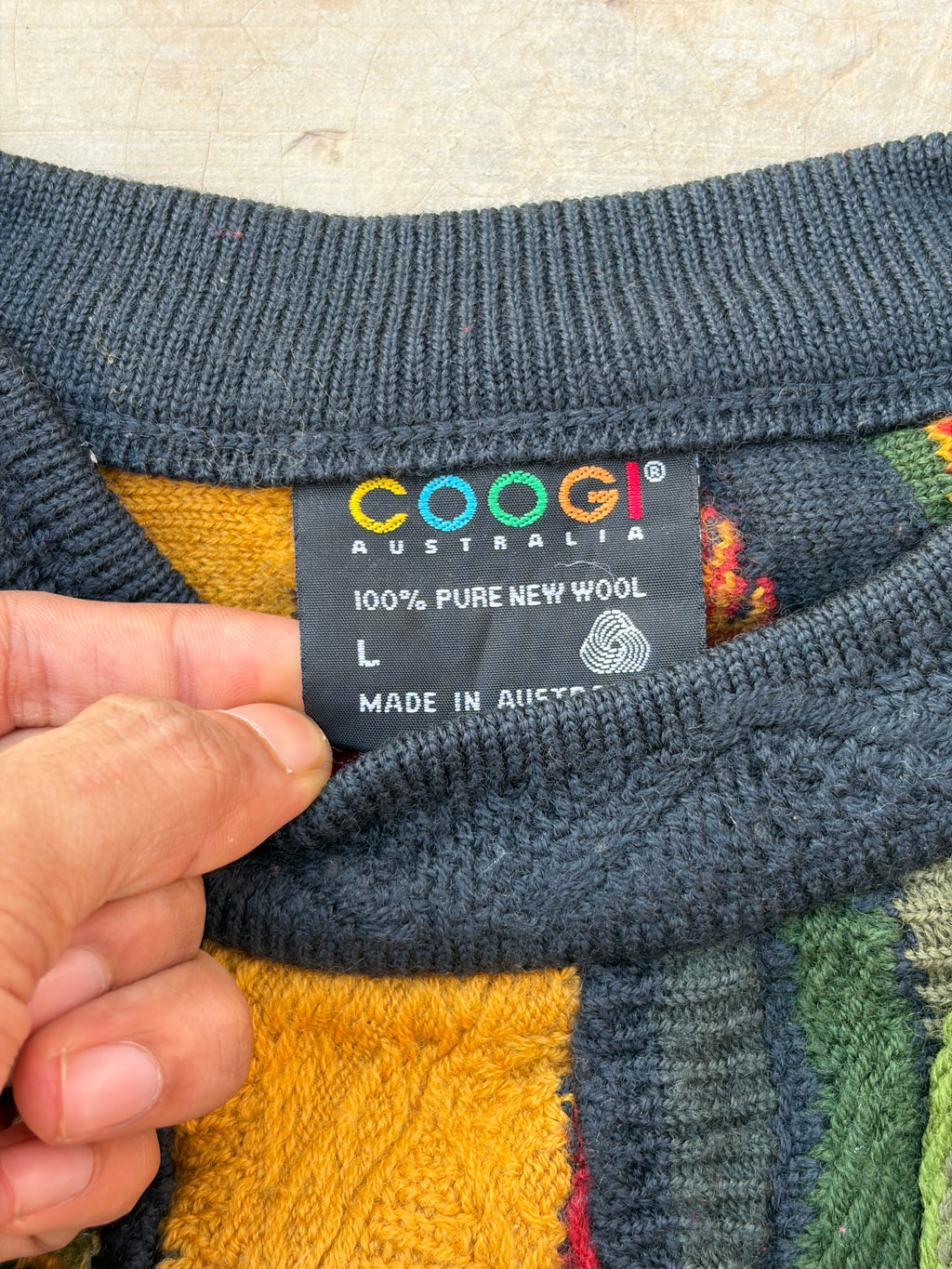Vintage 90s COOGI Australia 3D Textured Knit Sweater Size L
