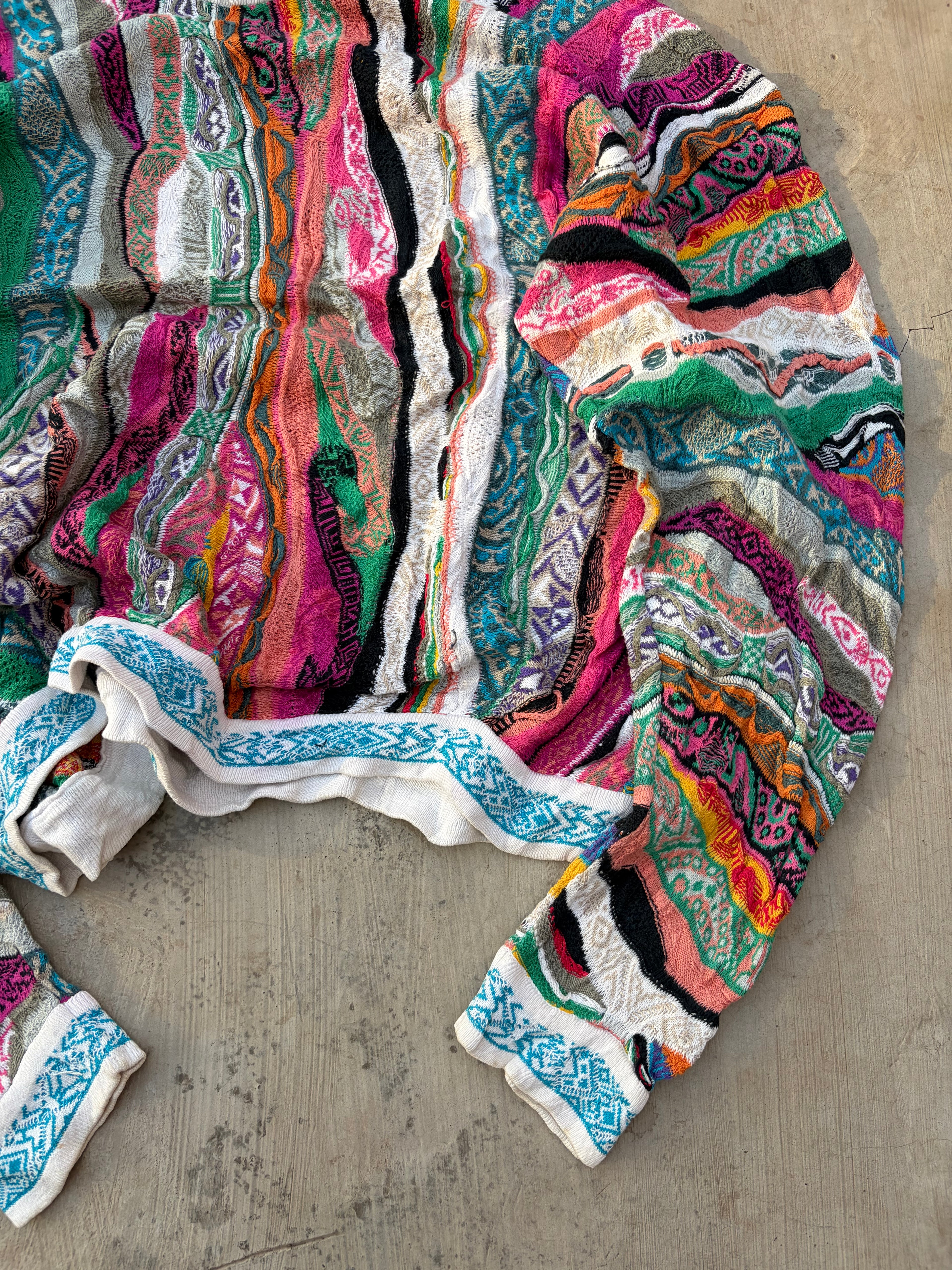 Vintage 90s COOGI Australia 3D Textured Knit Sweater L