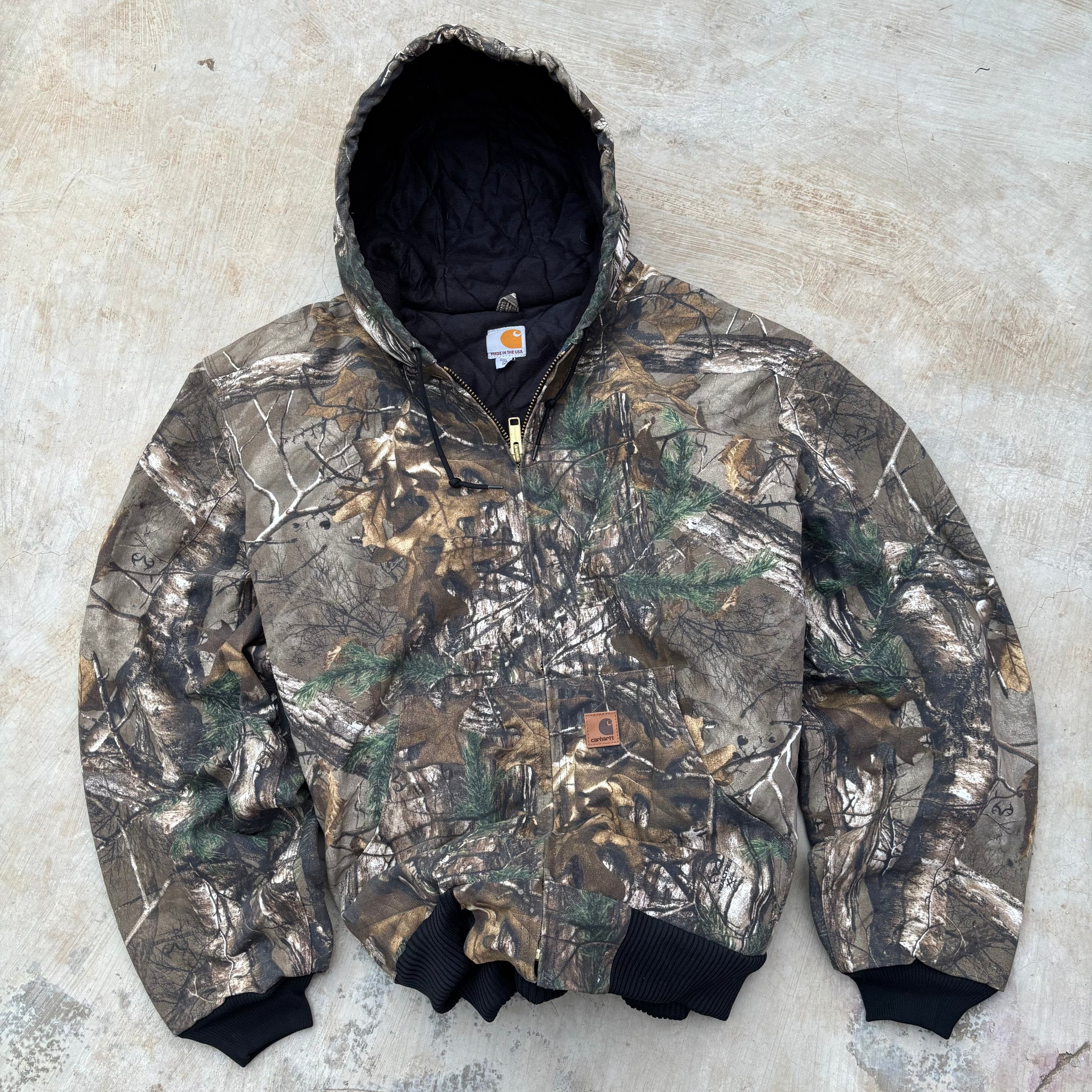 Vintage Carhartt Realtree Camo Jacket Oversized XL/2XL