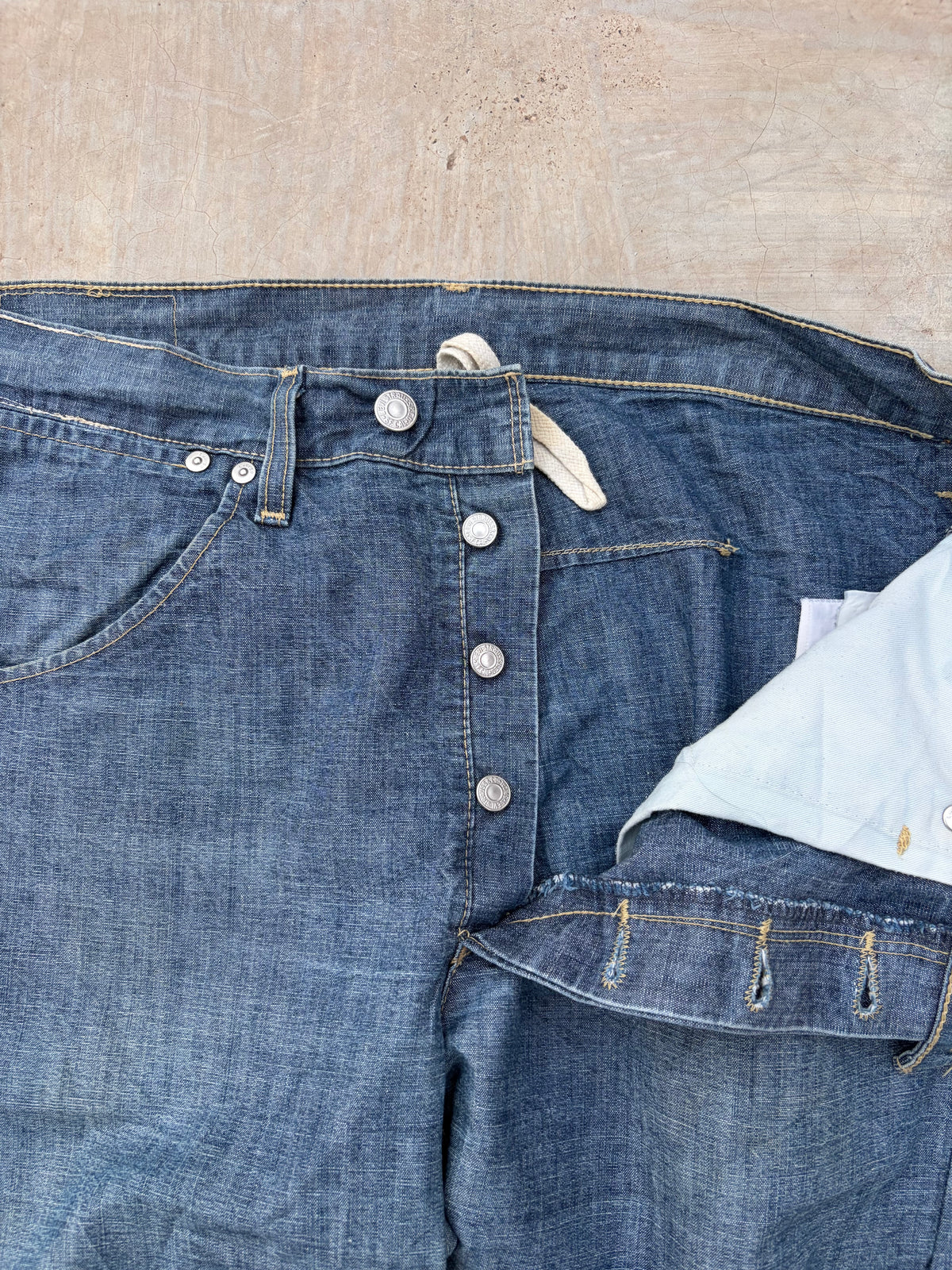 Vintage Levi’s Engineered Denim Jorts – Y2K 34
