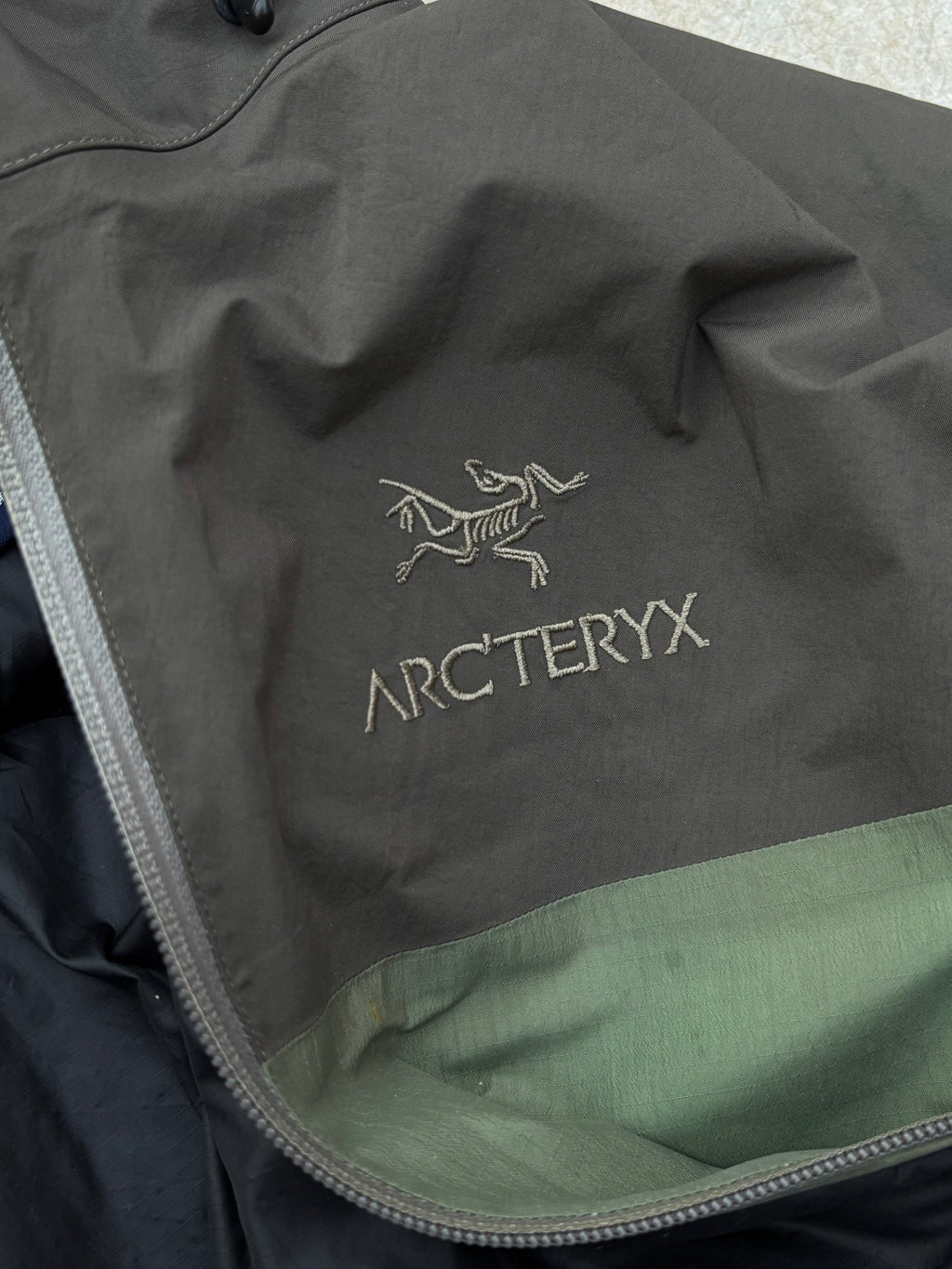 Vintage 00s Arcteryx Fission AR Jacket S/M