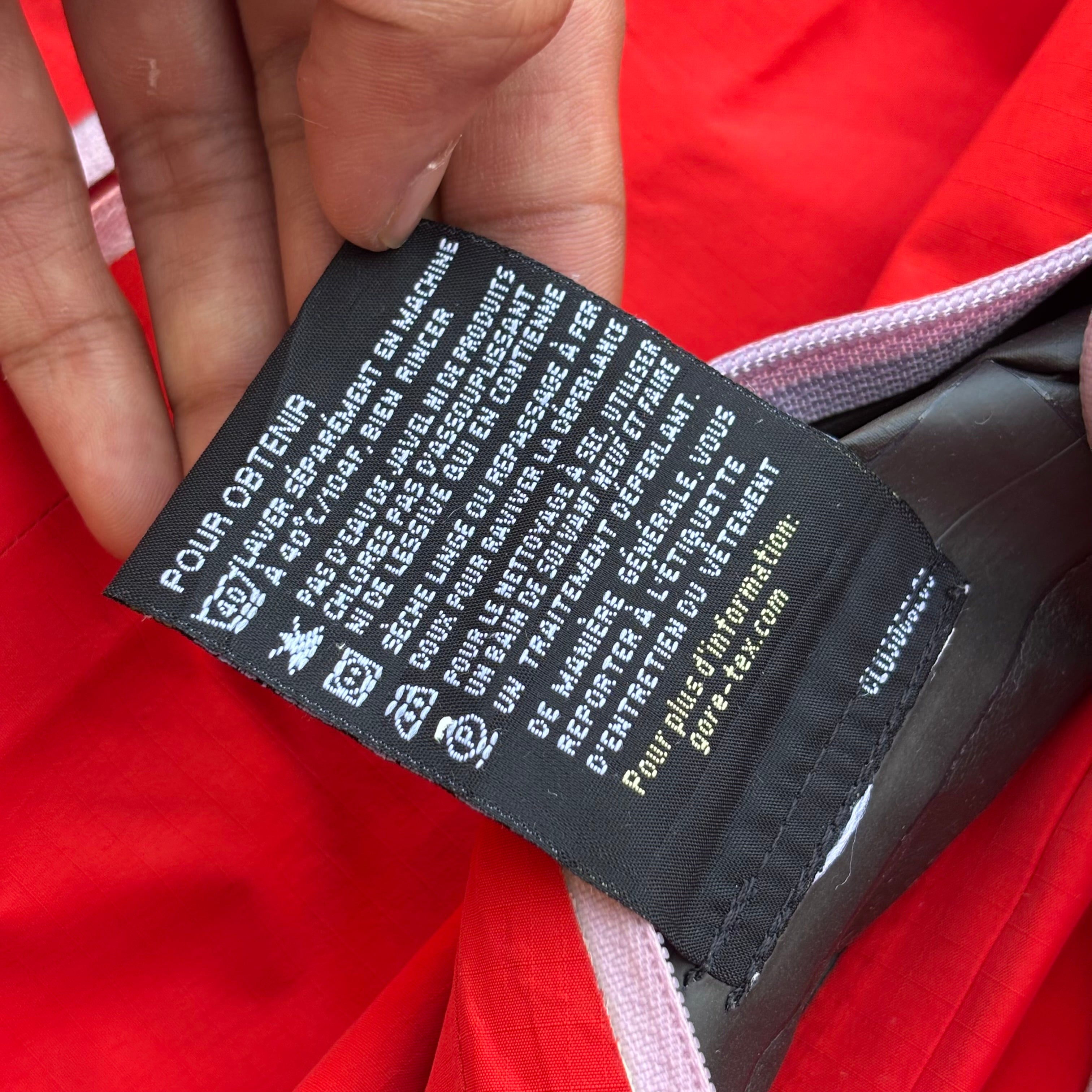 Vintage 00s Arcteryx Beta SL Goretex Jacket XS/S