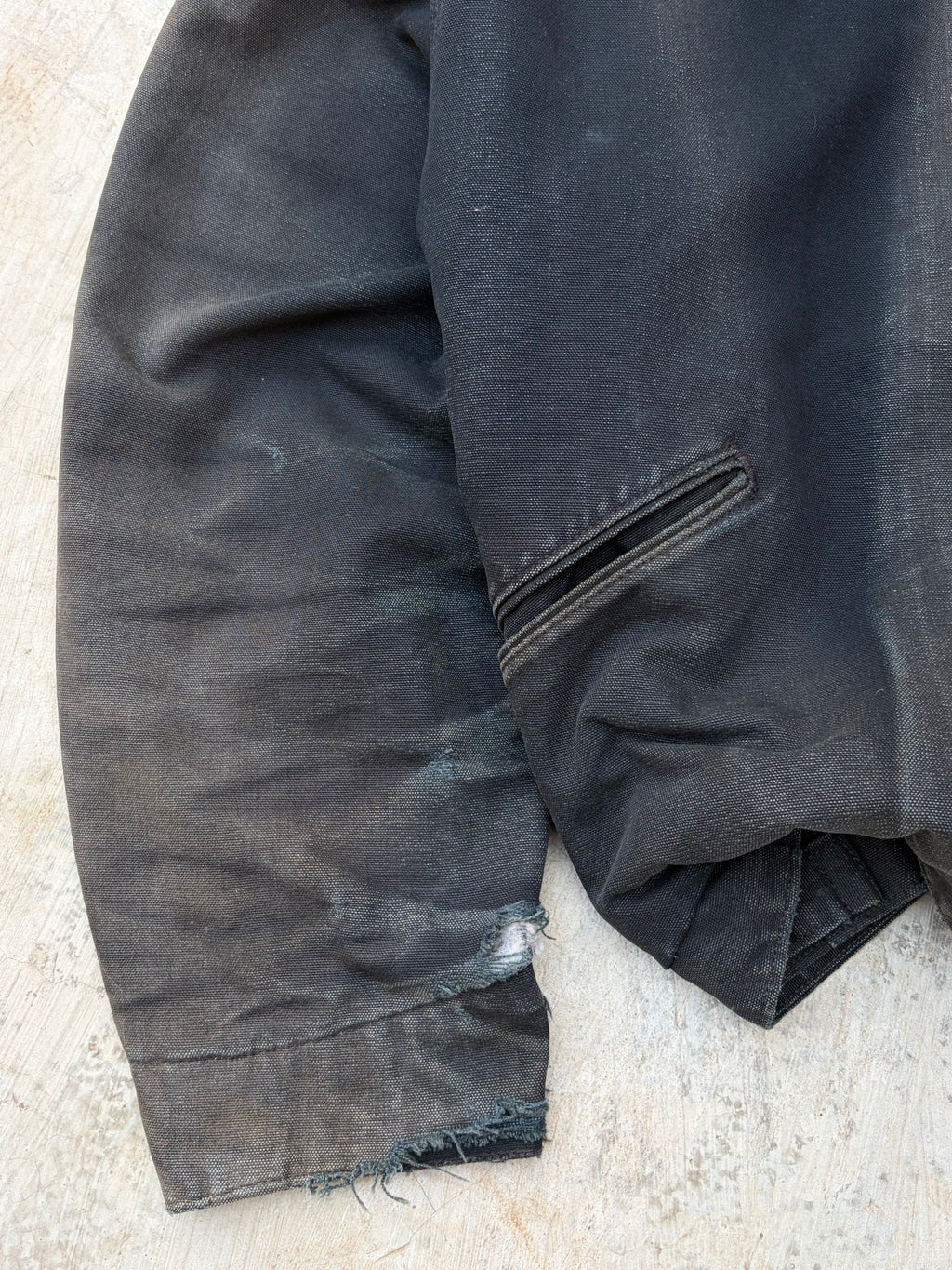 Vintage Sunfaded Distressed Carhartt Detroit Jacket J001 BLK L