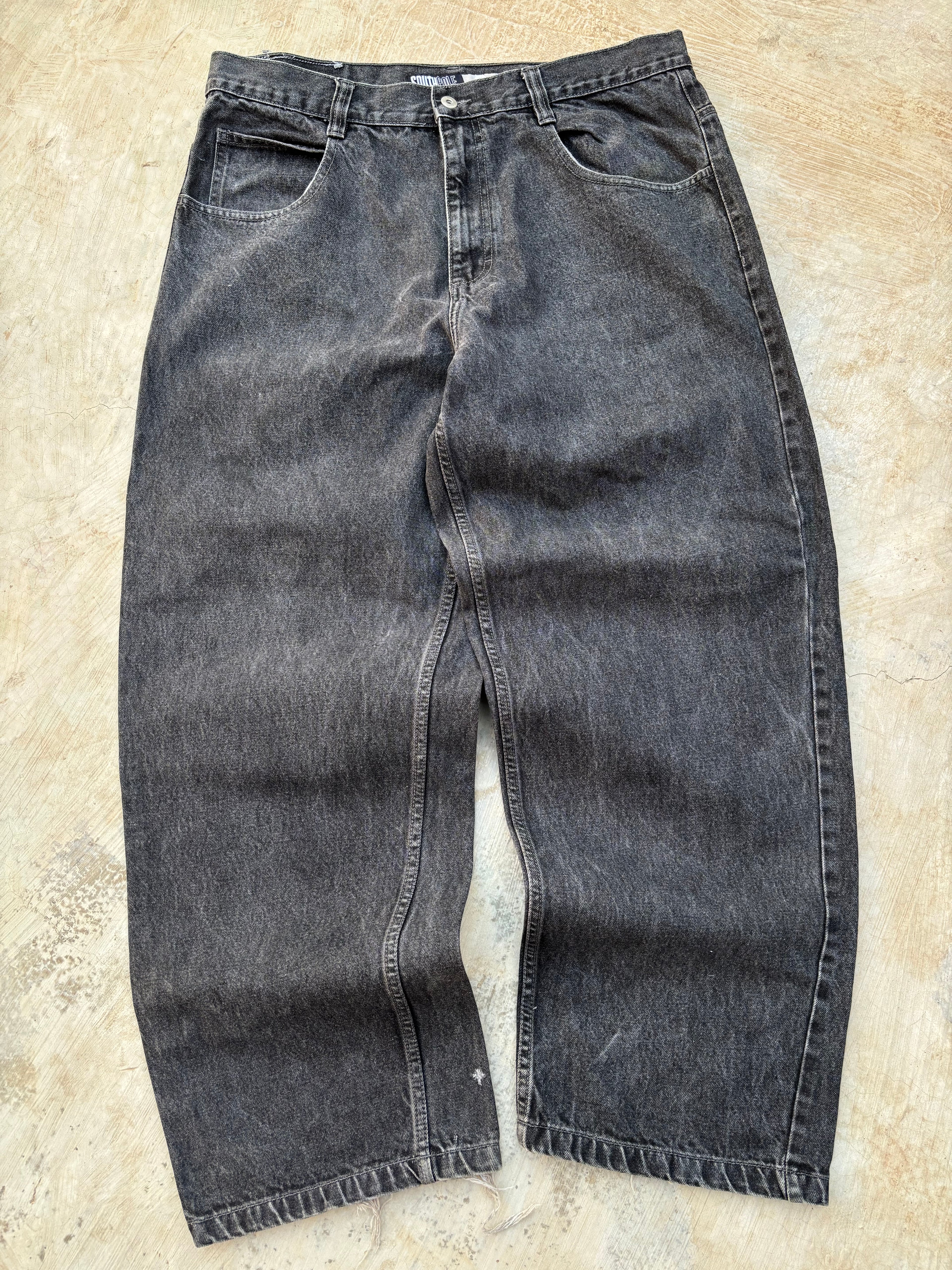 Vintage 90s SouthPole Grey/Silver Tabs 40