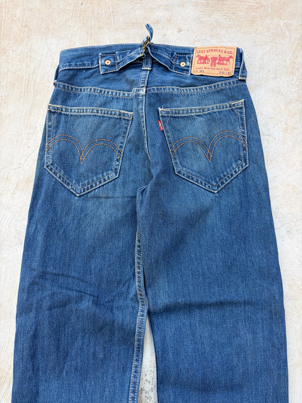 Vintage 2000s Levi’s 902 Buckle Belt Denim Jeans 32