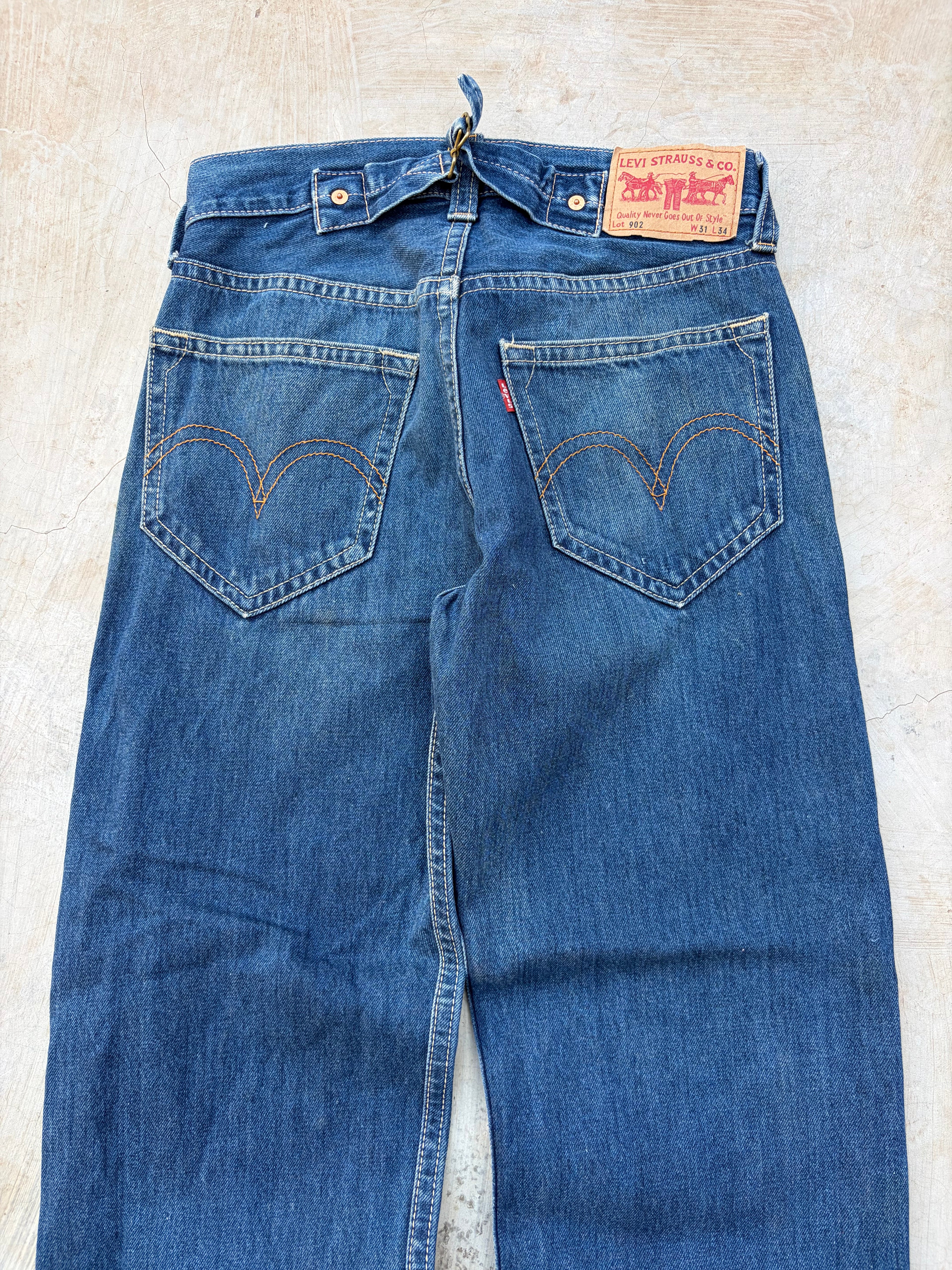 Vintage 2000s Levi’s 902 Buckle Belt Denim Jeans 32