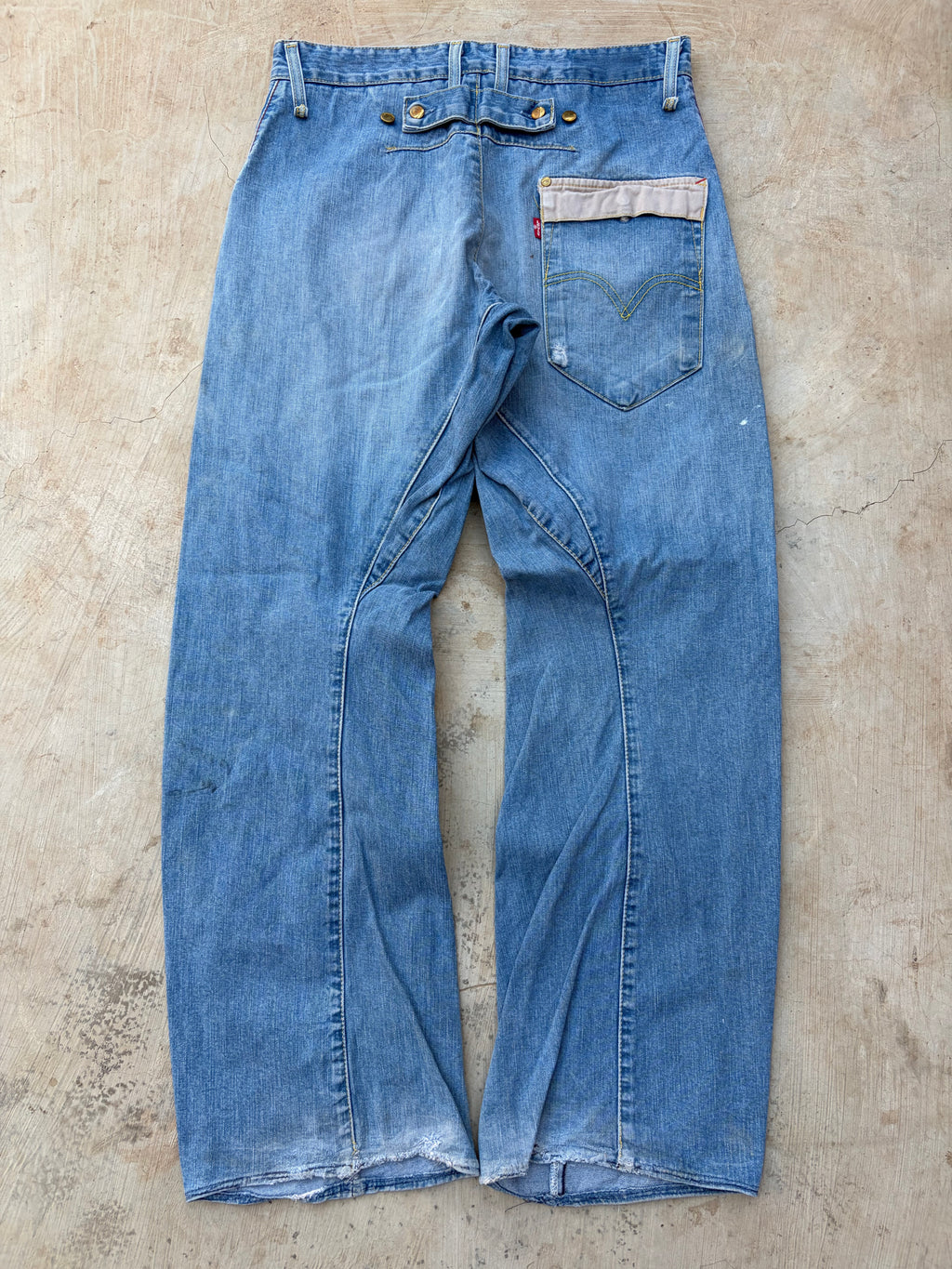 Vintage Levi's Buckle Back Jeans Distressed Light Wash Rare 32×32