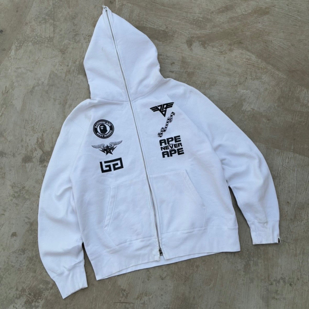 00s Vintage Bape Logo Zip up Hoodie XL – Aavis Closet