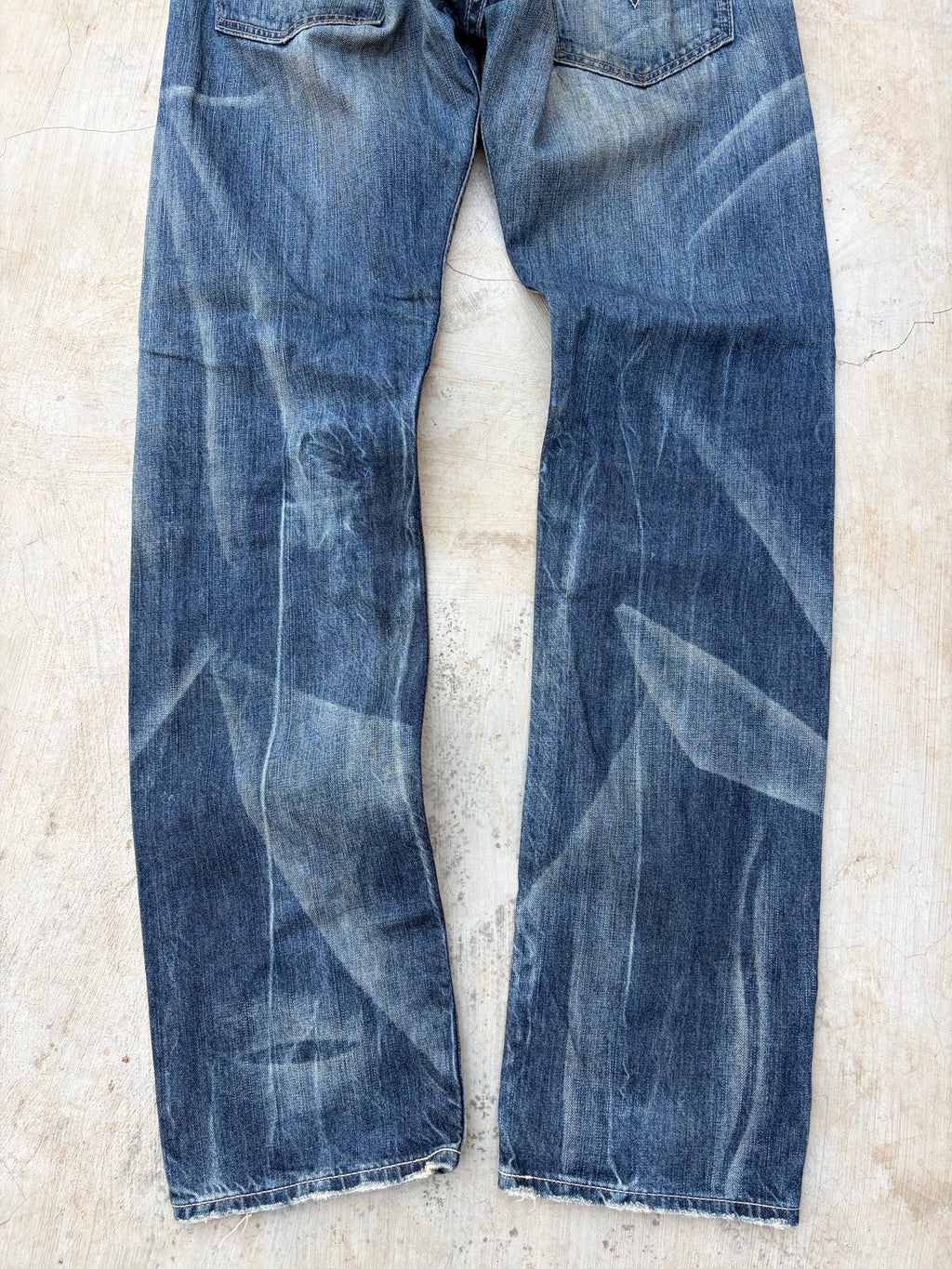Vintage 2000s Levi’s 202 Cargo Denim Jeans Buckle Back 28