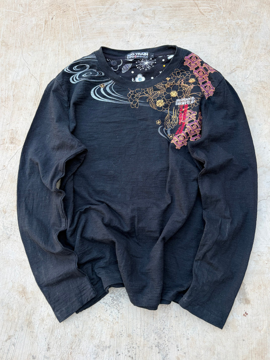 Vintage Big Train Japanese Tiger Graphic Long Sleeve Tee Black Floral Y2K M/L
