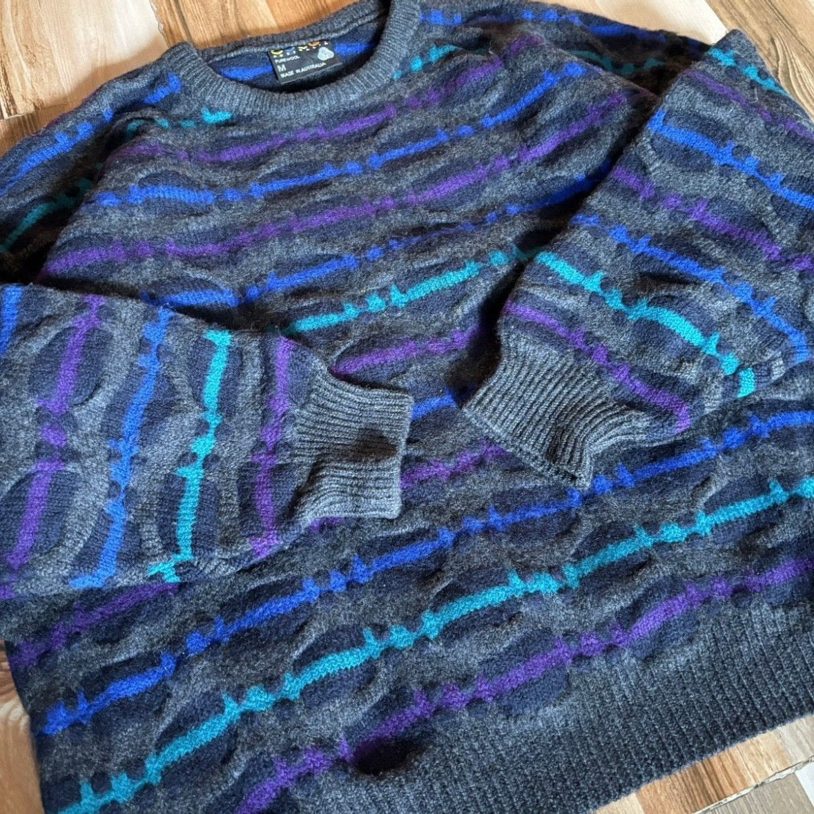 Vintage 90s Crop Coogi Knitwear L