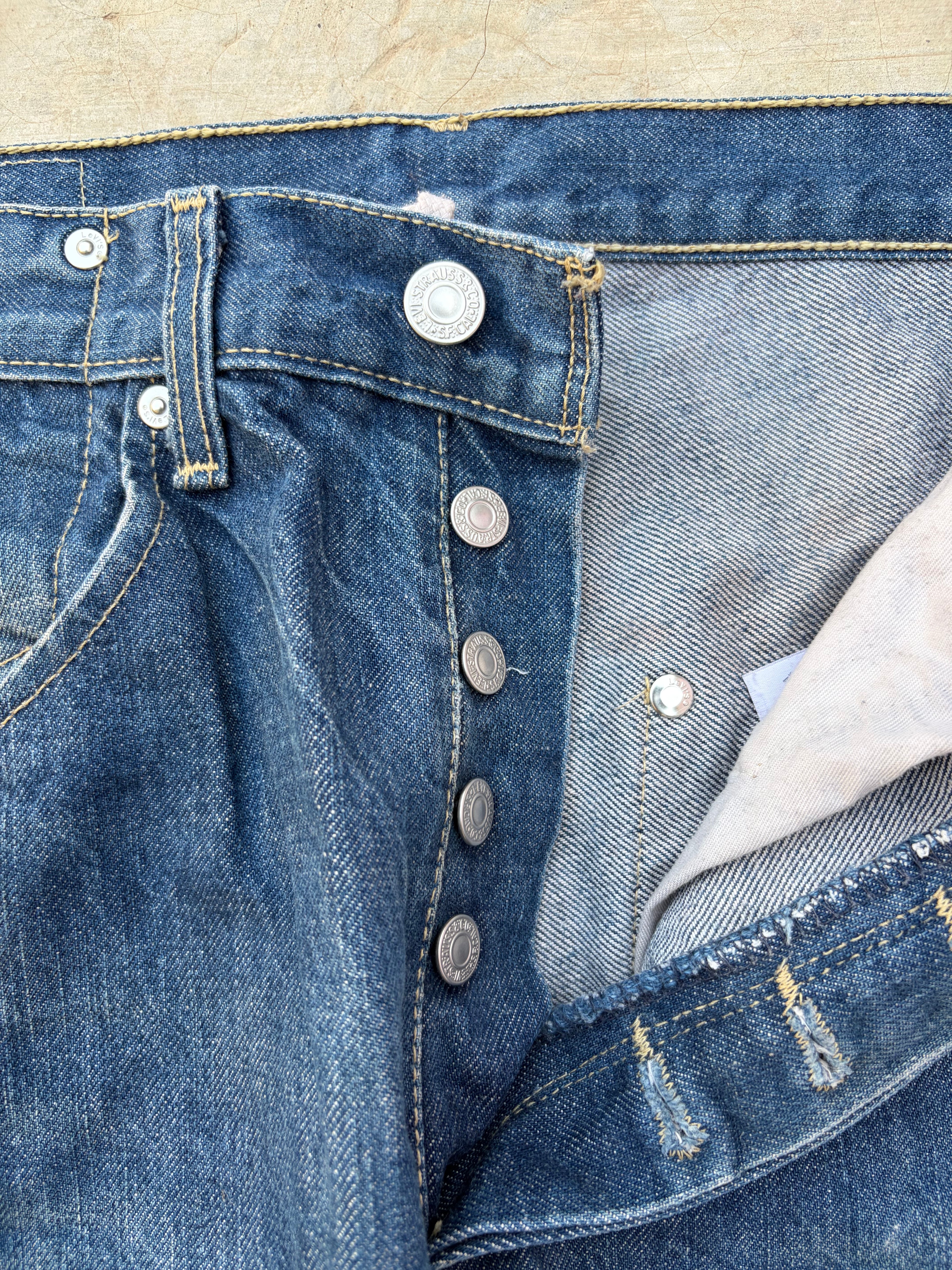 Vintage Levi’s 503 Denim Jeans Faded Blue Straight Leg 28