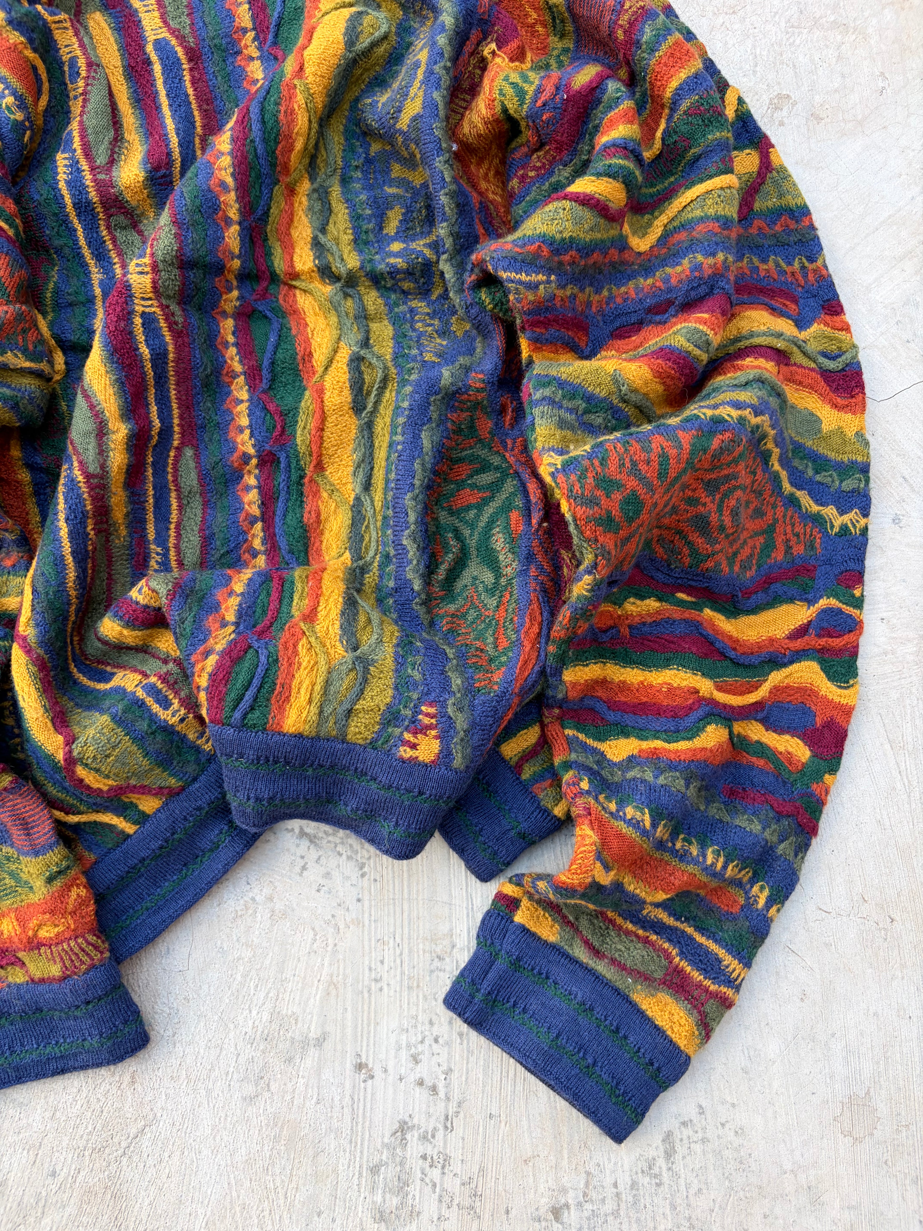 Vintage 90s COOGI Australia Pure New Wool Knit Sweater Size M