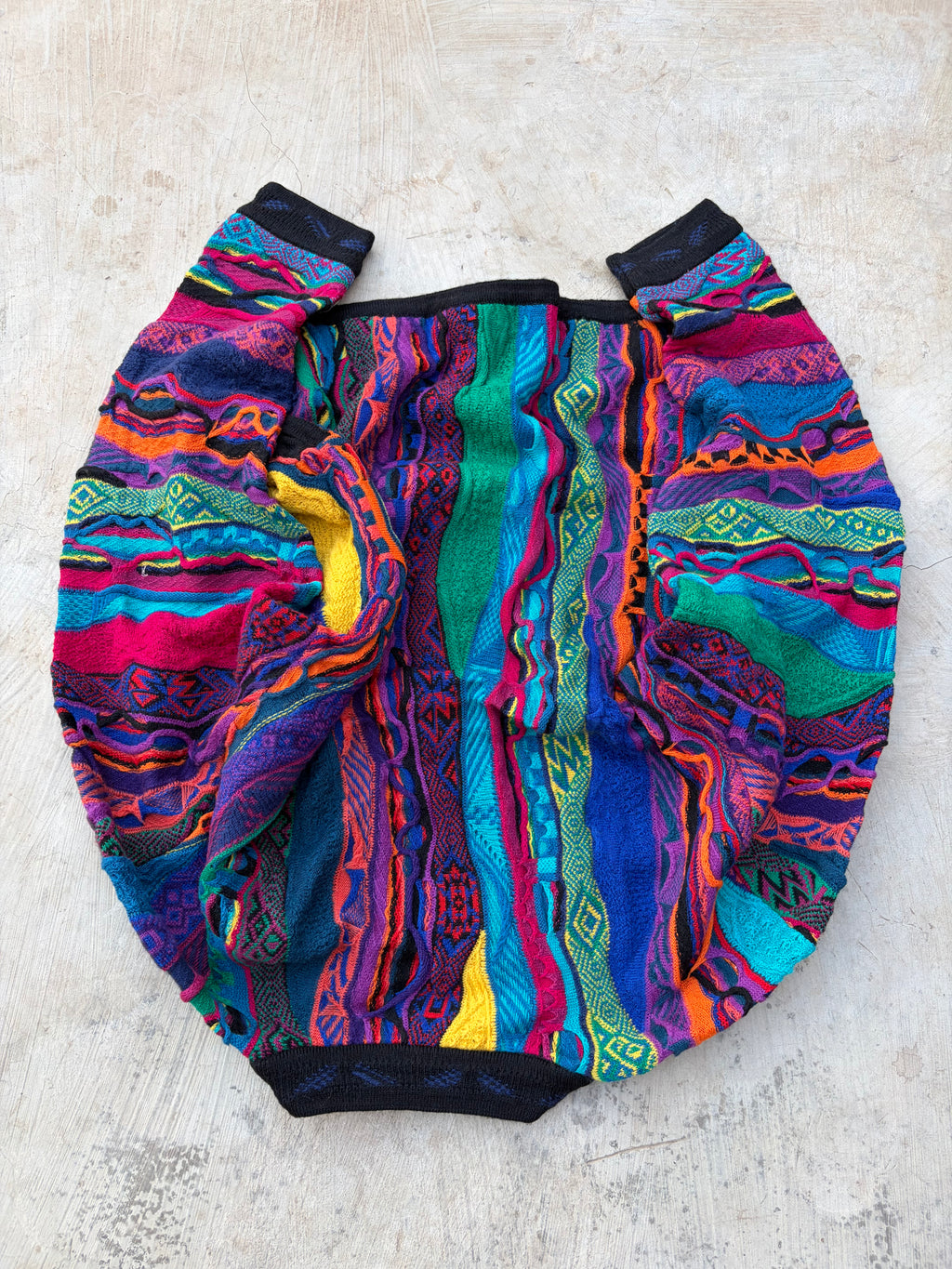 Vintage 90s COOGI Australia Pure New Wool Knit Sweater M