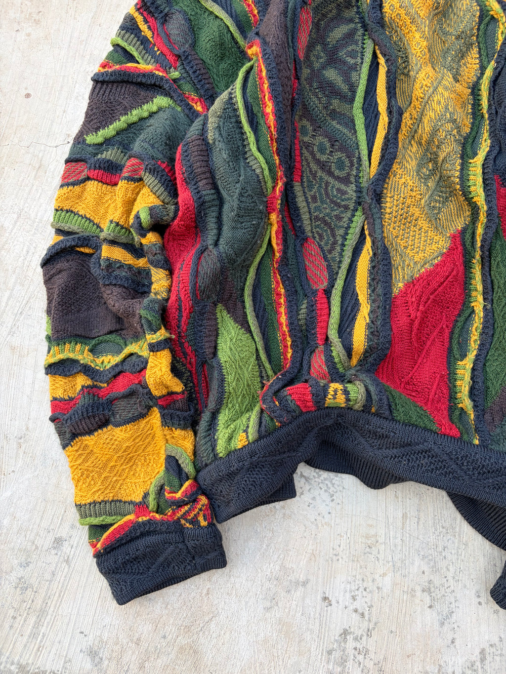 Vintage 90s COOGI Australia 3D Mercerised Cotton Knit Sweater S