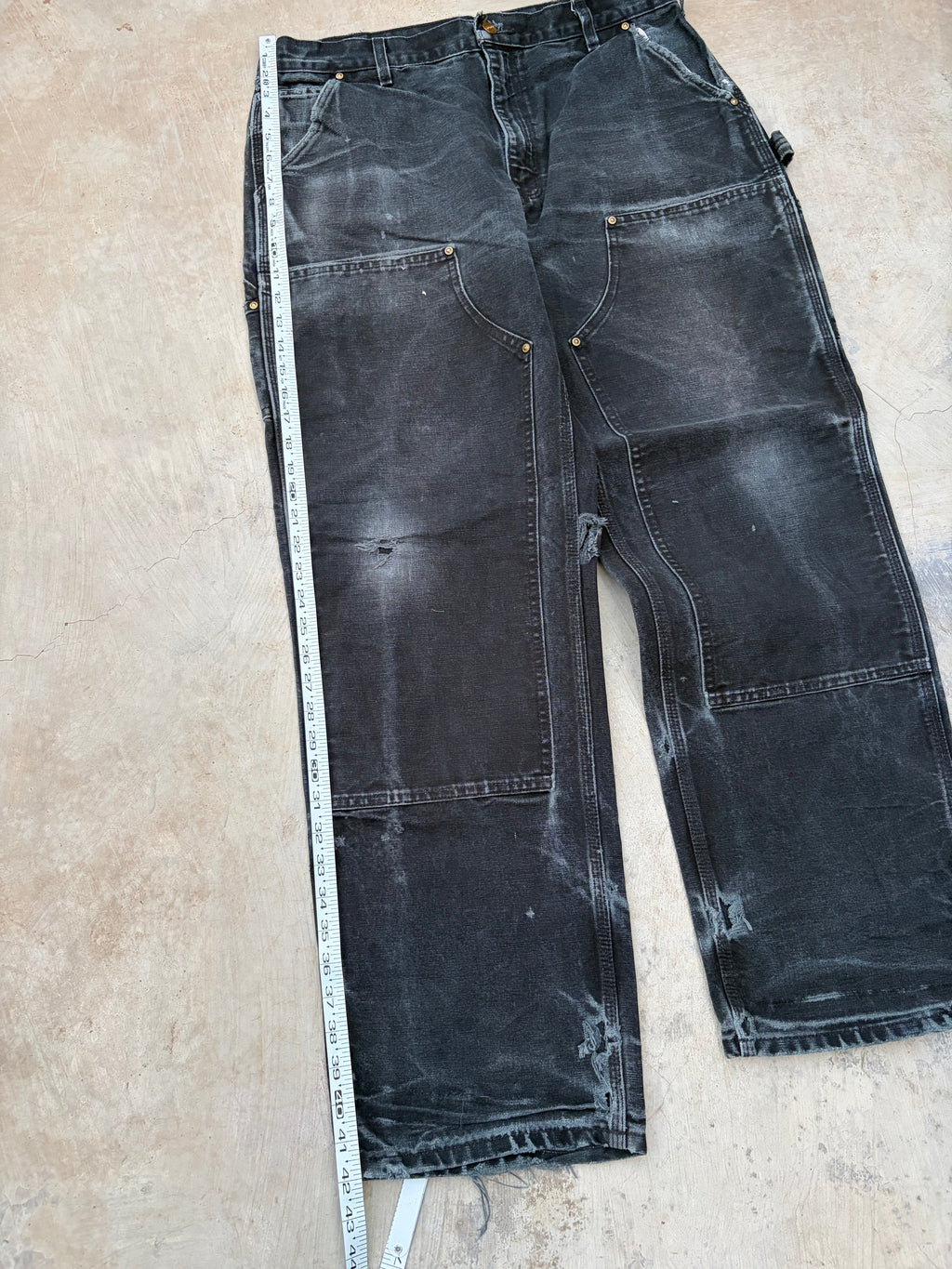 Vintage Faded & Thrashed Carhartt Double Knee 36
