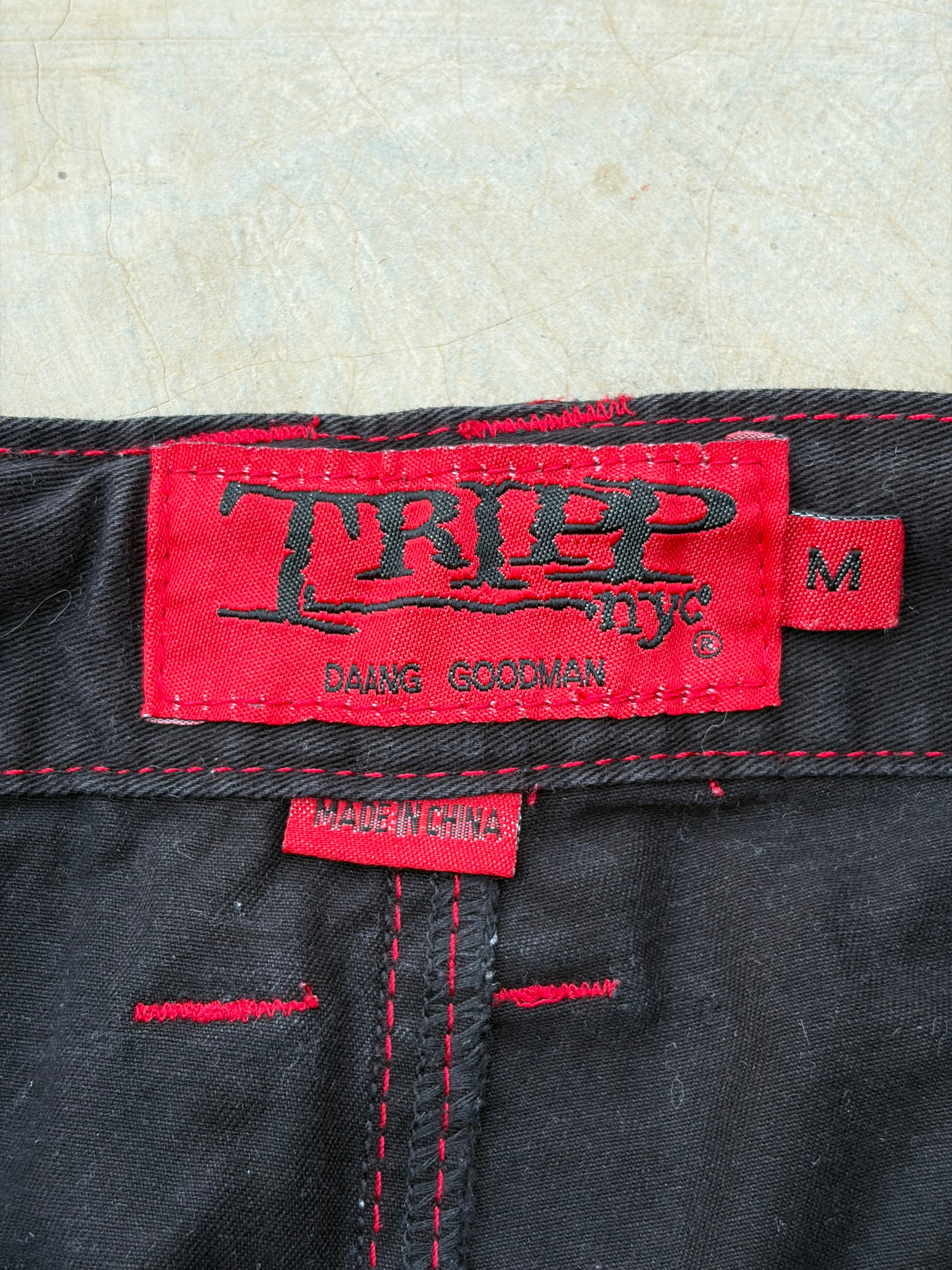 Vintage Tripp NYC Bondage Cargo Shorts Black Red Stitch Studded Punk Y2K 34