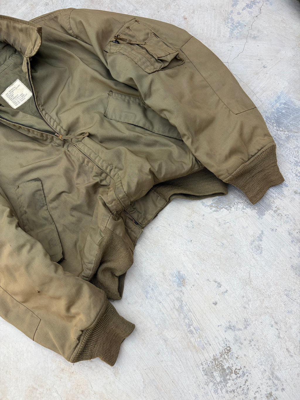 Rare 1980s Vintage Avirex U.S. Military Flight Jacket M/L