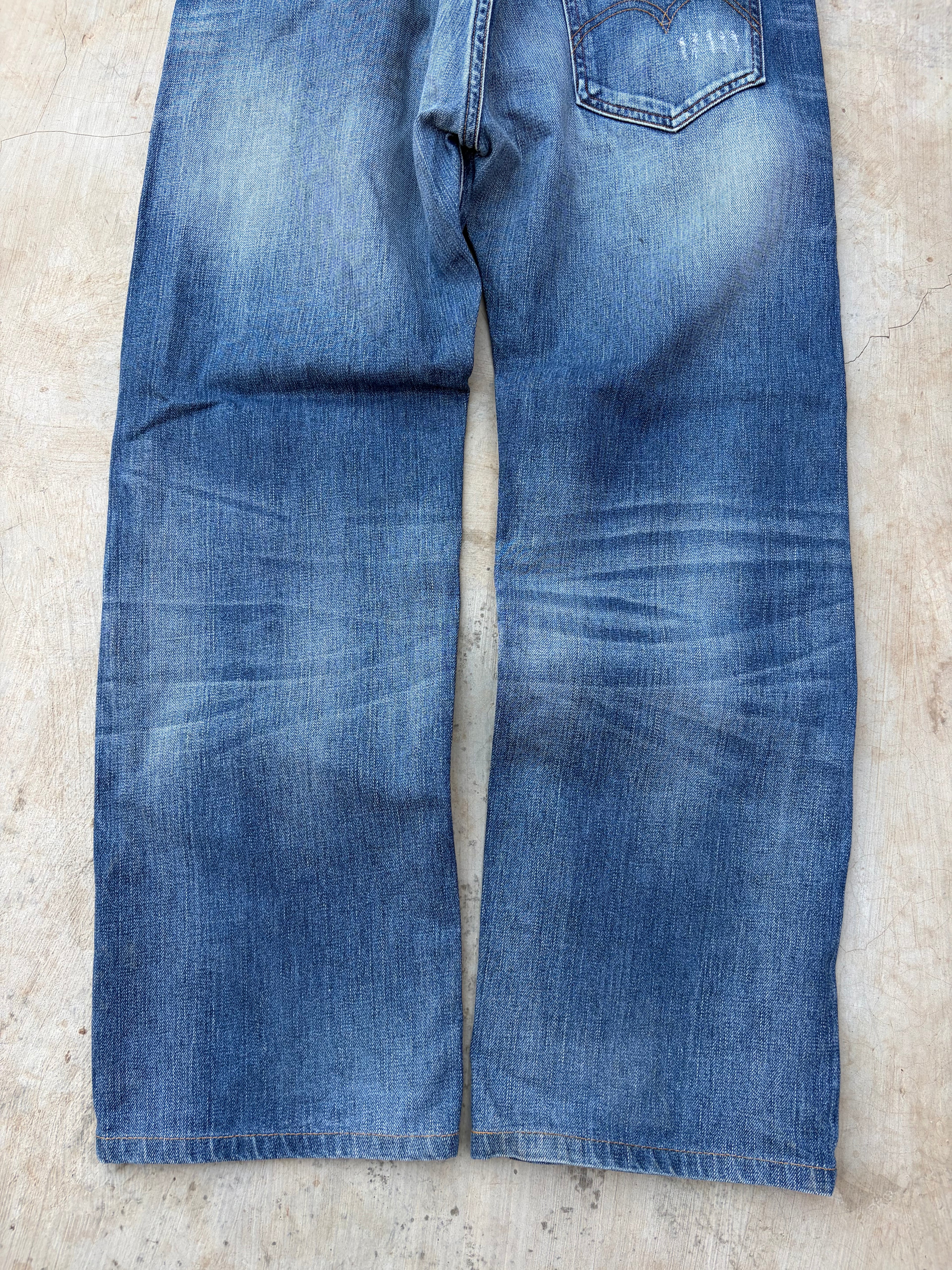 Vintage Levi’s 201 Denim Jeans Buckle Belt Straight Fit 30