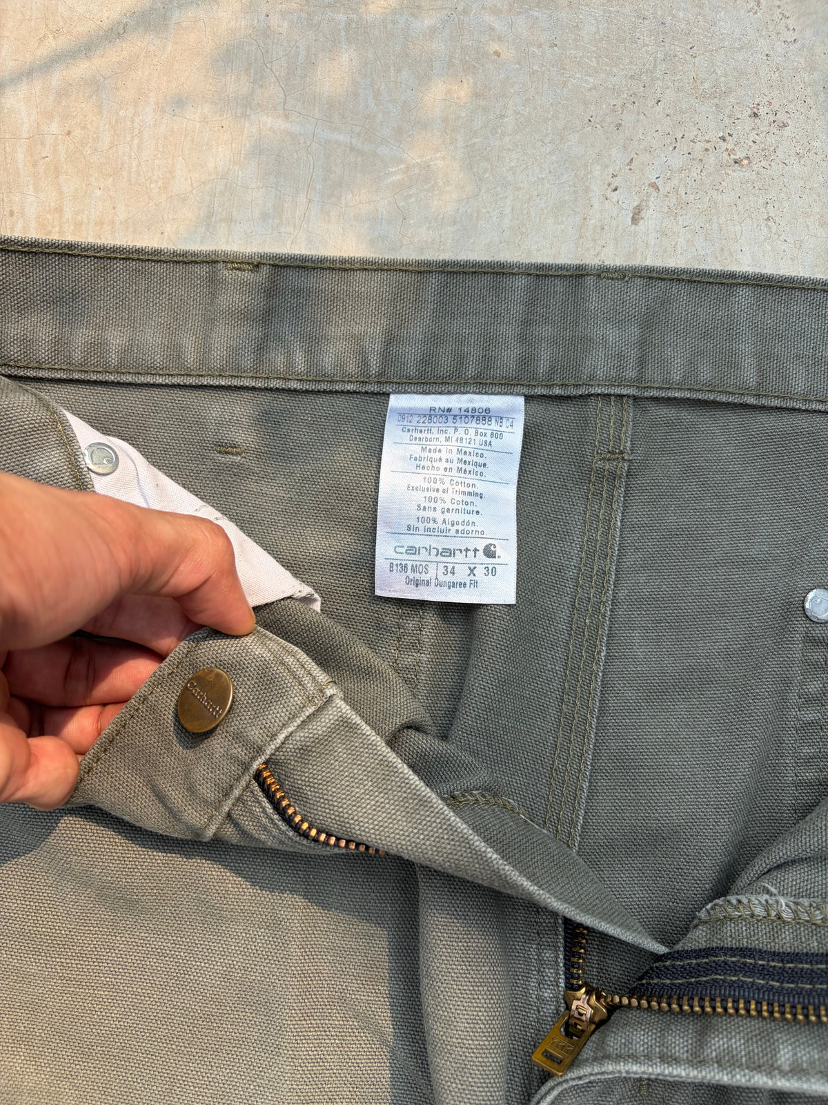 Vintage faded Carhartt Double Knee pants 34