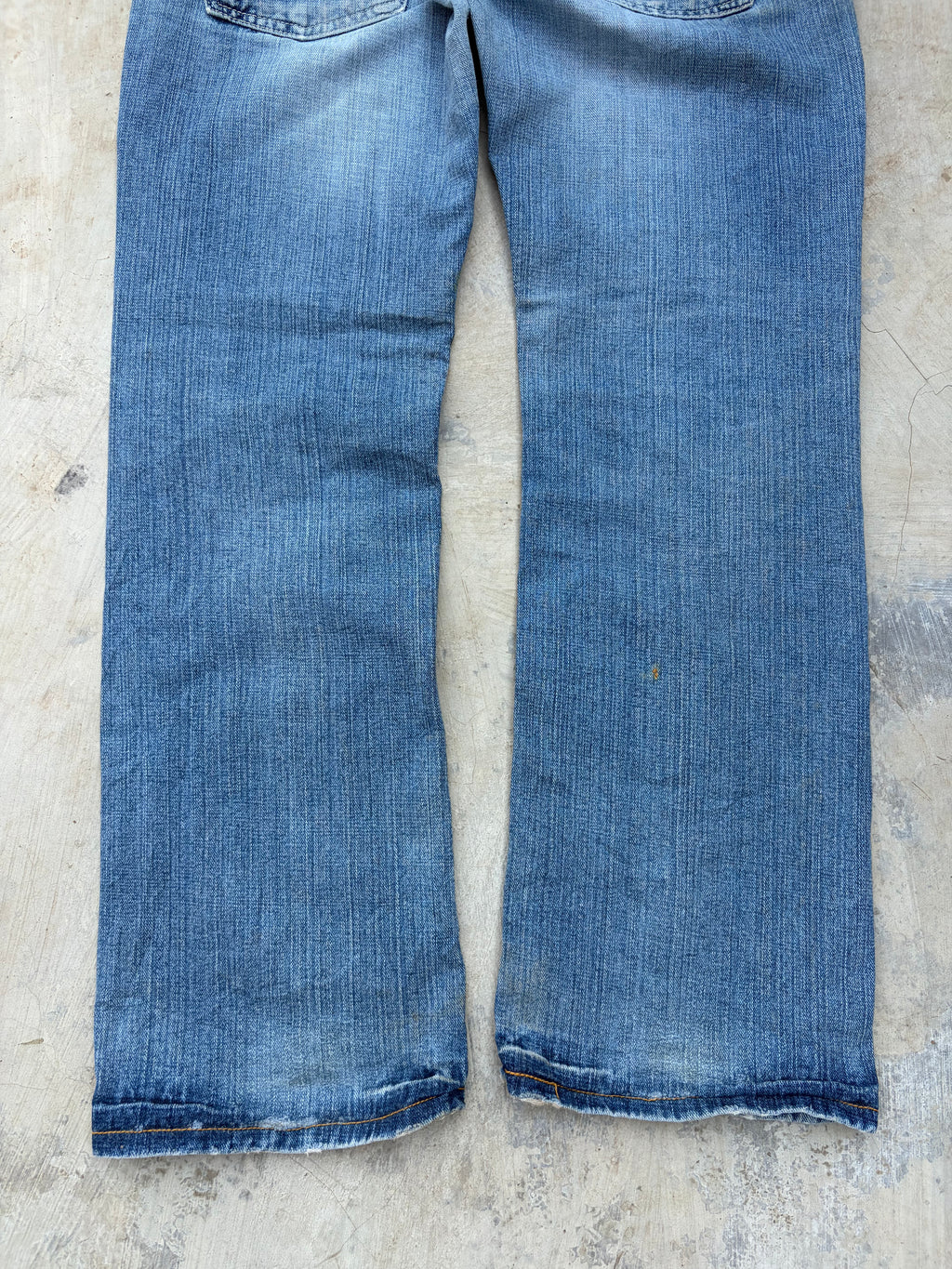 Vintage Levi’s 513 Low-Rise Buckle Back Jeans 32