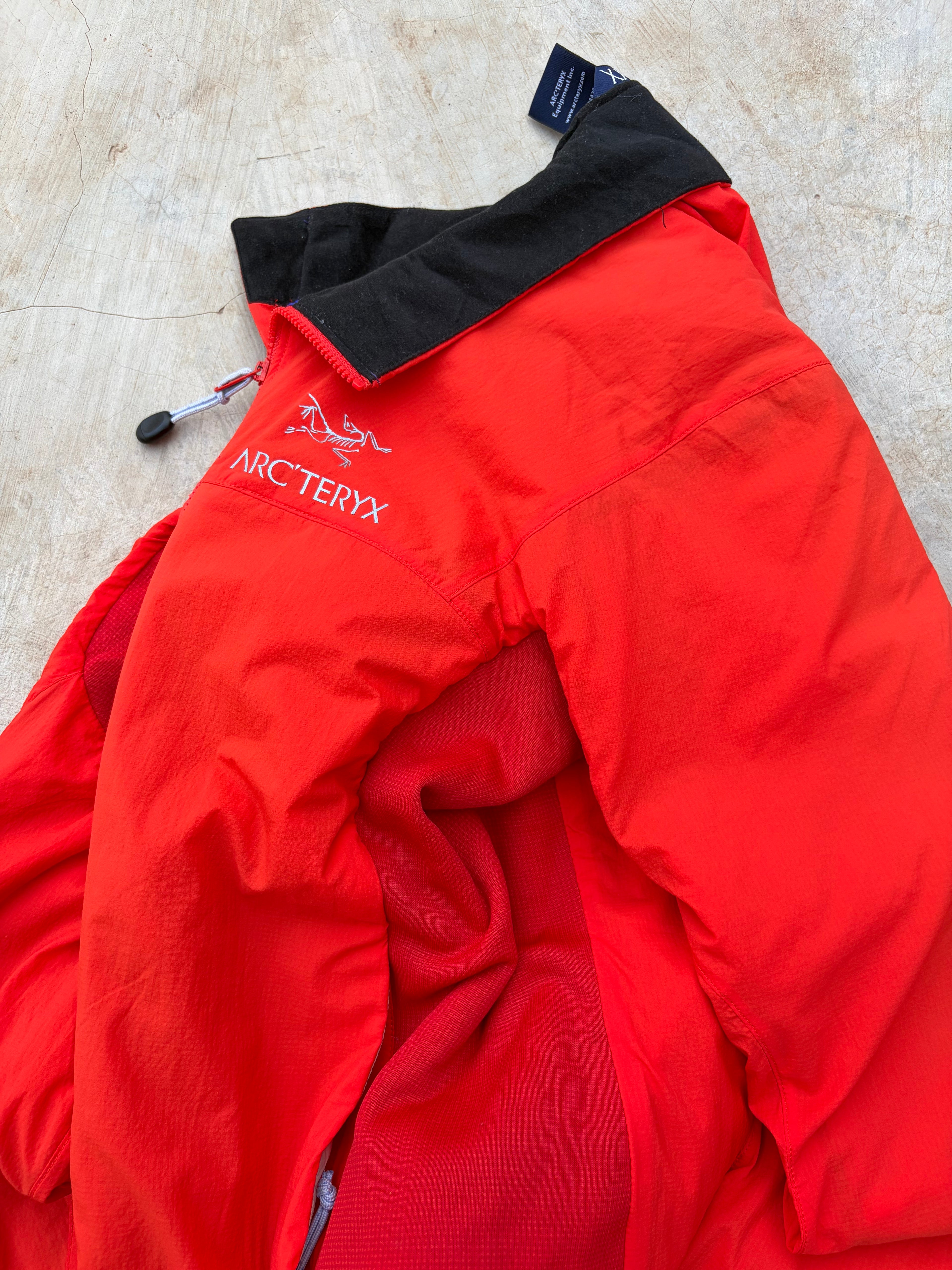 Vintage 00s Arcteryx atom LT Jacket S
