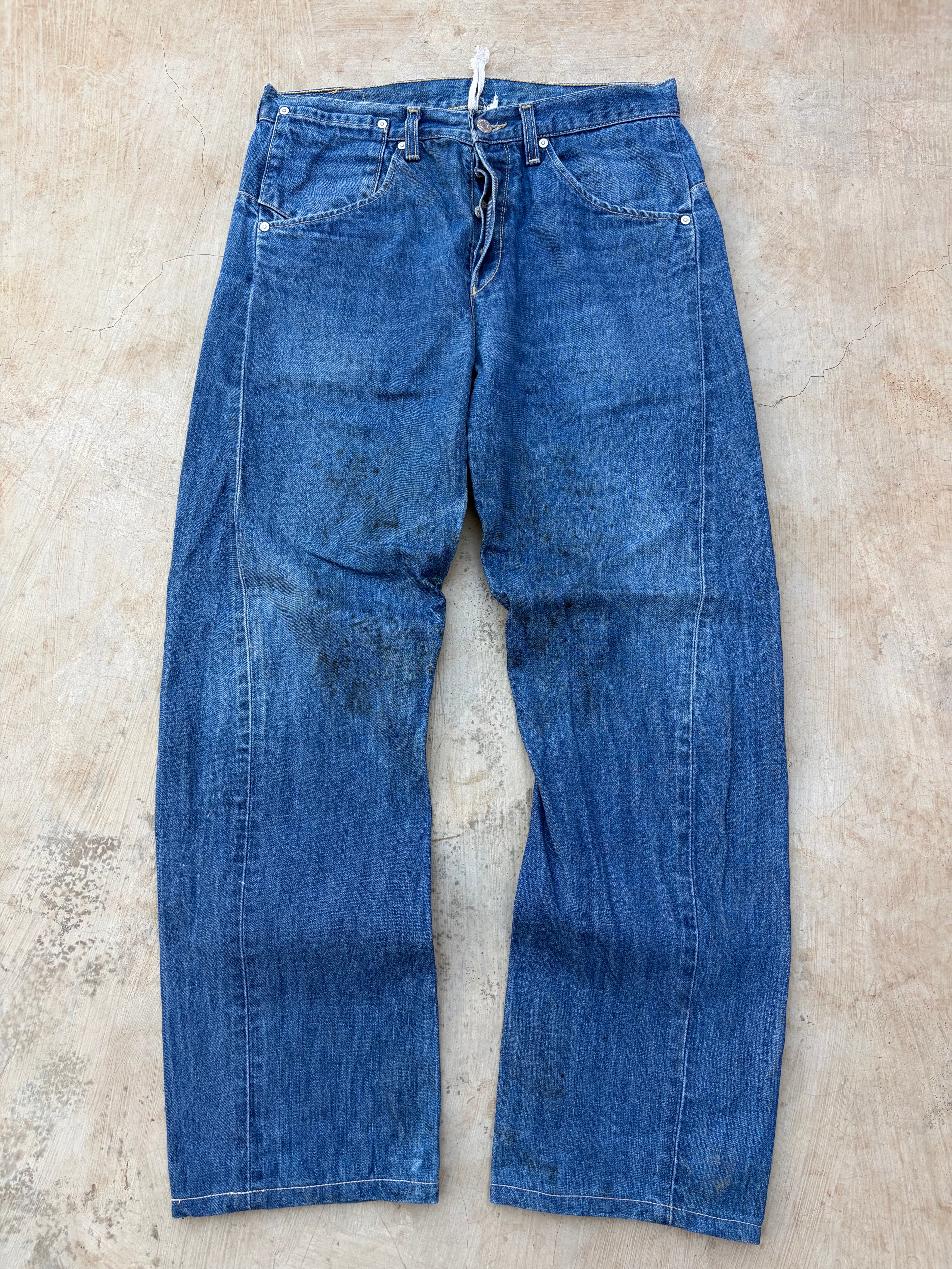 Vintage Levi’s Blue Denim Jeans Classic Straight Fit 32