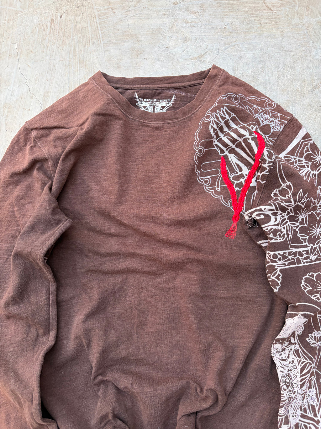 Vintage Big Train Embroidered Graphic Long Sleeve Tee Brown Tribal Skull Y2K M/L