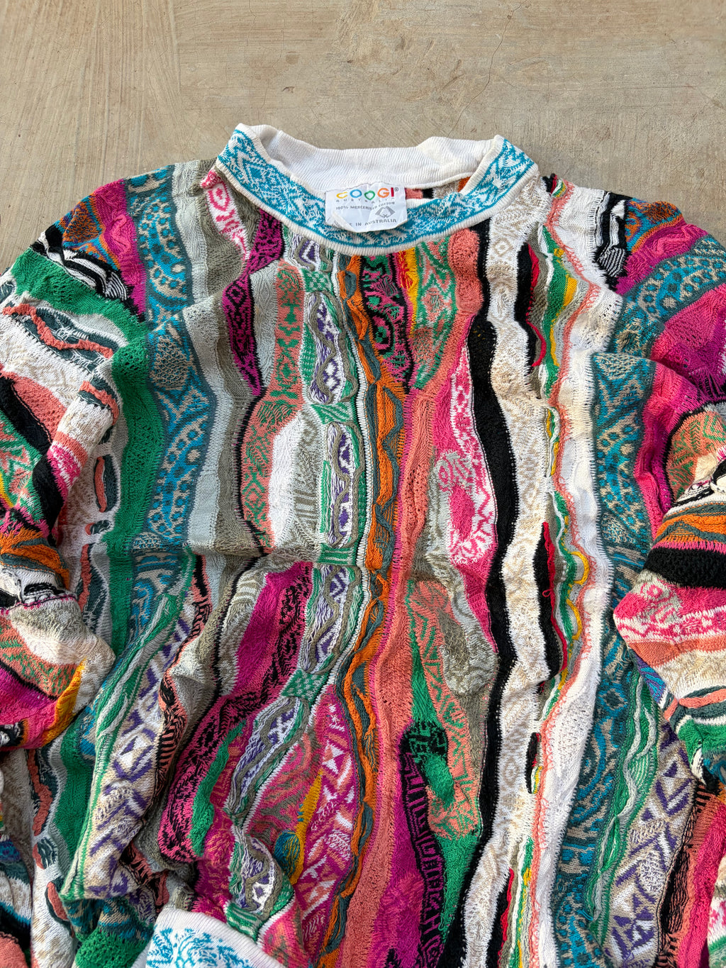 Vintage 90s COOGI Australia 3D Textured Knit Sweater L