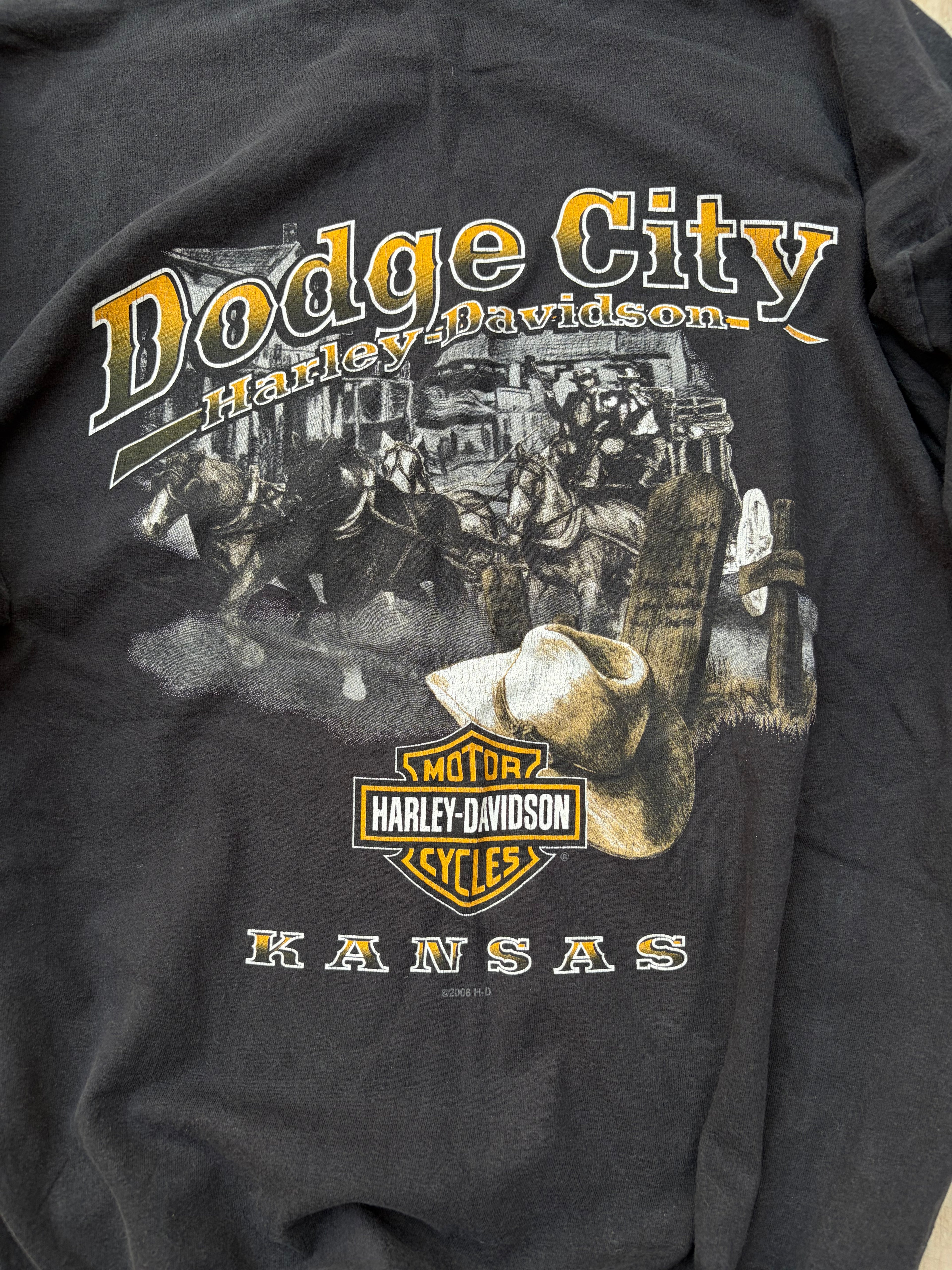 Vintage 2006 Harley Davidson Dodge City Kansas Tee L