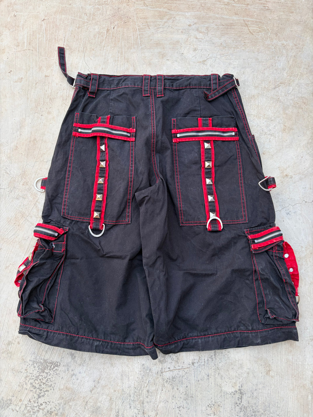 Vintage Tripp NYC Bondage Cargo Shorts Black Red Stitch Studded Punk Y2K 34