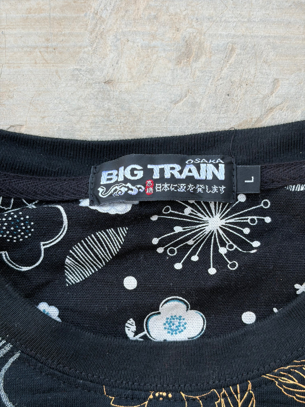 Vintage Big Train Japanese Tiger Graphic Long Sleeve Tee Black Floral Y2K M/L