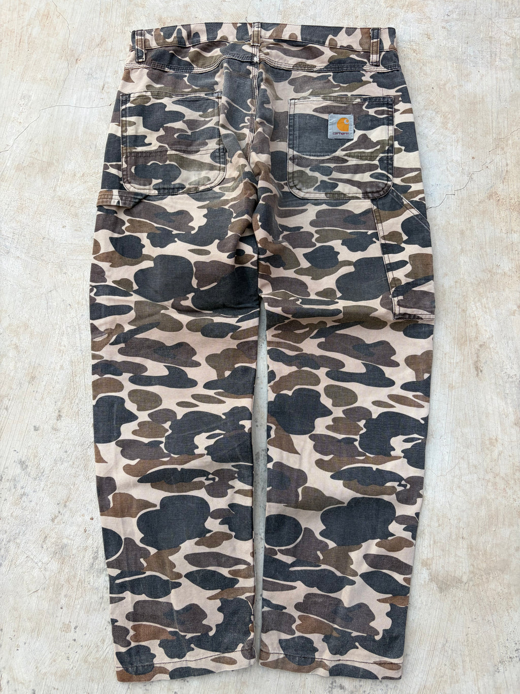 Vintage 2000s Carhartt Camo Distressed Carpenter Pant 32