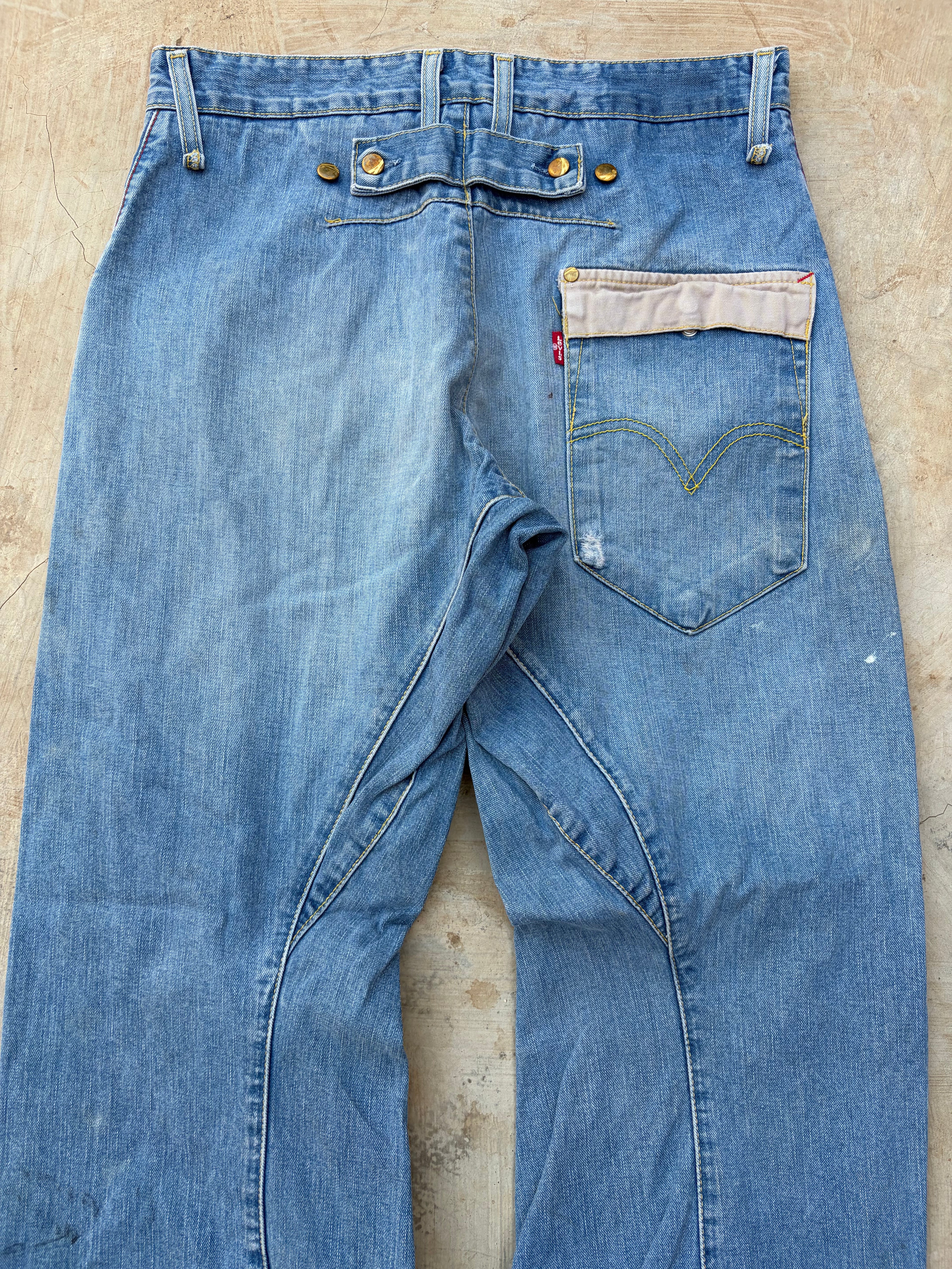 Vintage Levi's Buckle Back Jeans Distressed Light Wash Rare 32×32