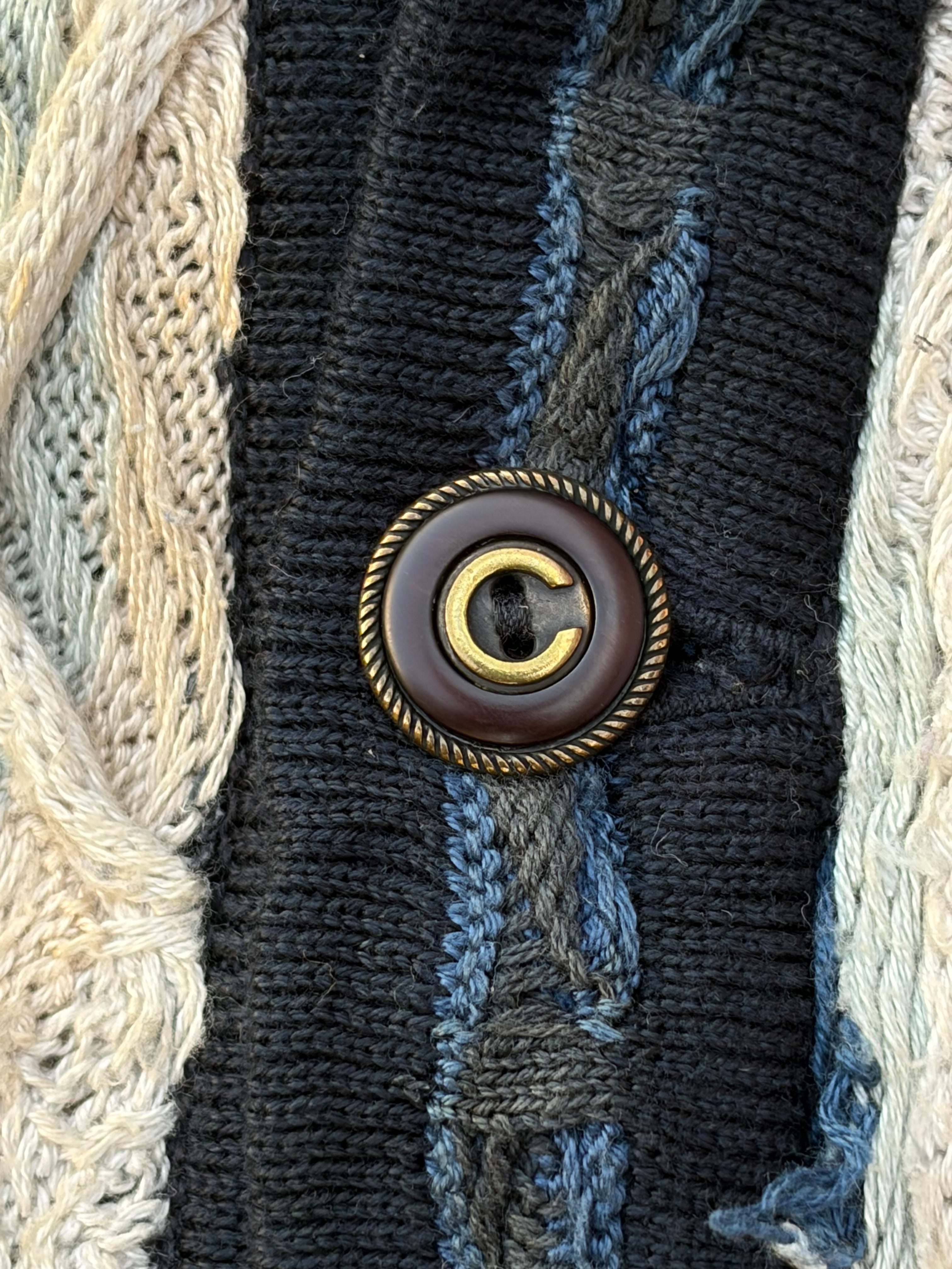 Vintage 90s COOGI Australia 3D Textured Knit Vest L
