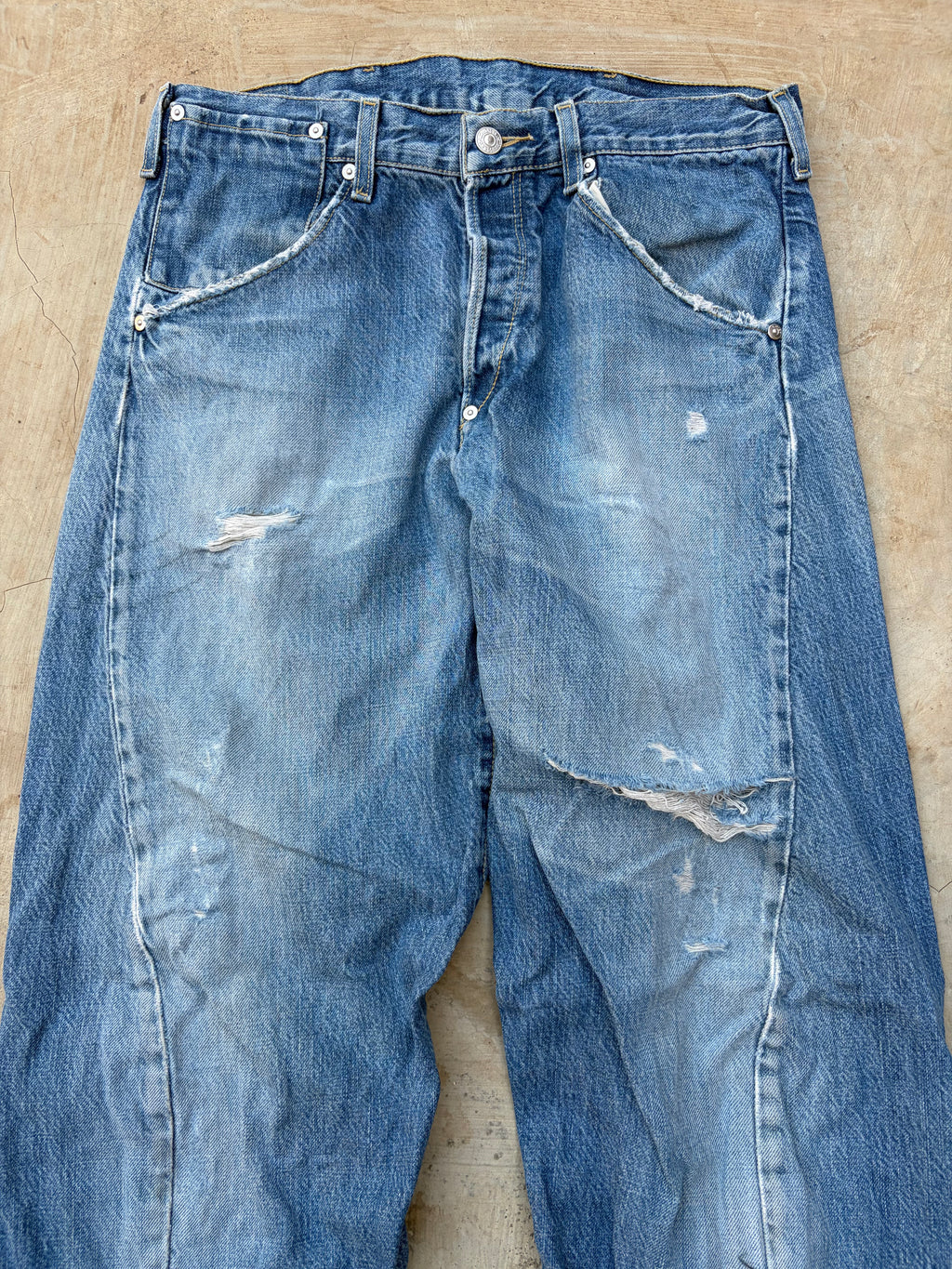 Vintage Levi's Buckle Back Jeans Distressed Light Wash Rare 32