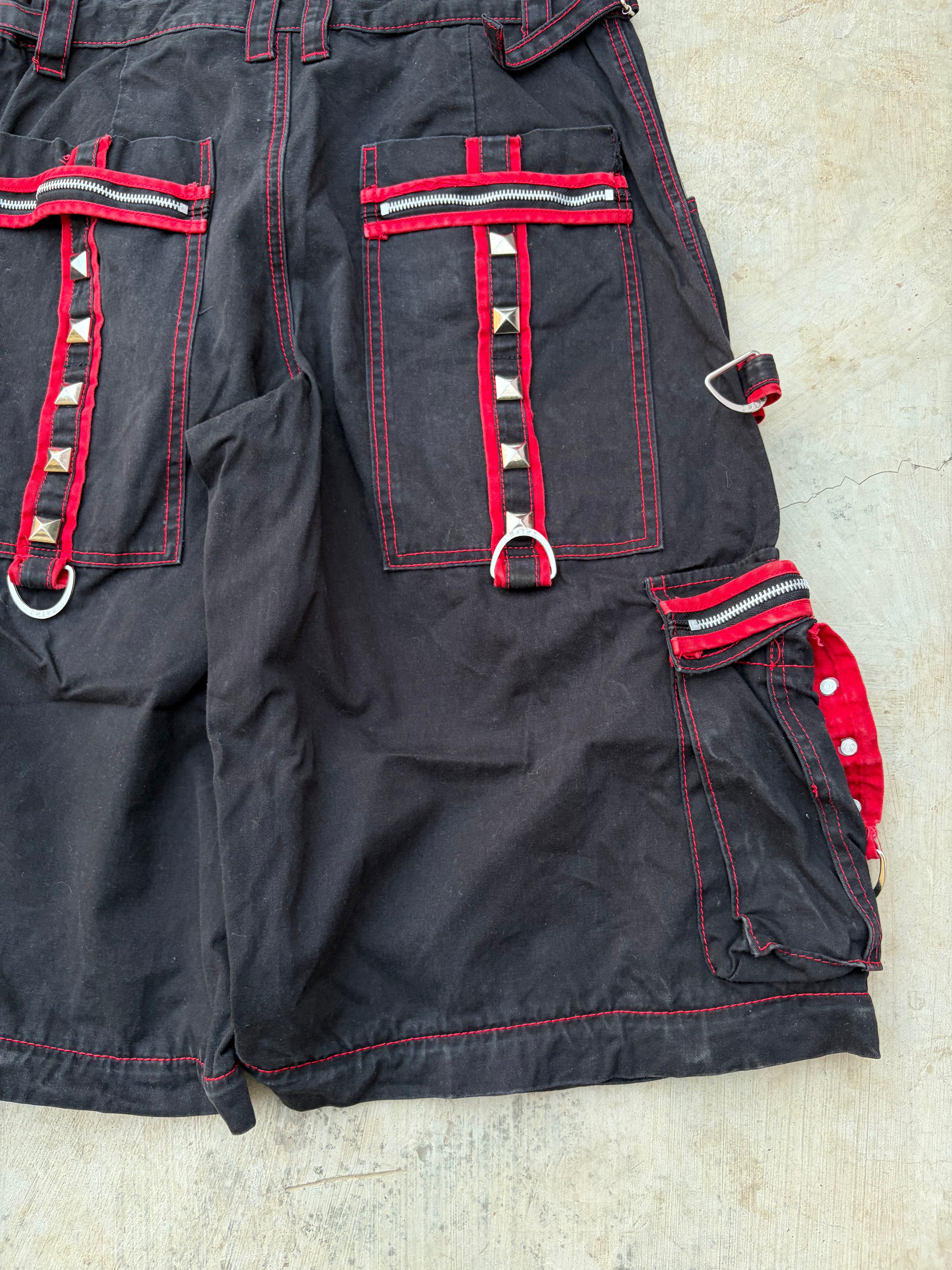 Vintage Tripp NYC Bondage Cargo Shorts Black Red Stitch Studded Punk Y2K 34