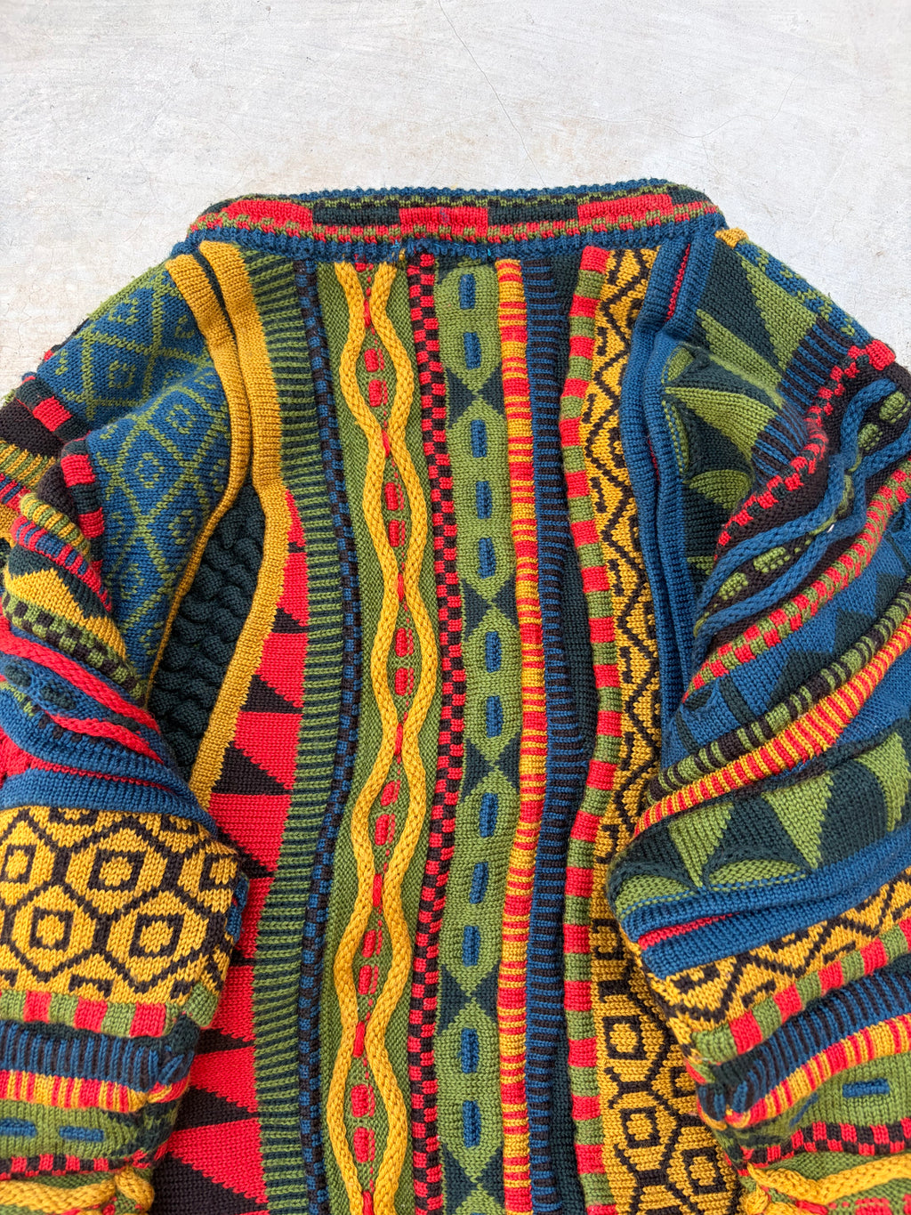 Vintage 90s COOGI Australia 3D Knit Sweater M