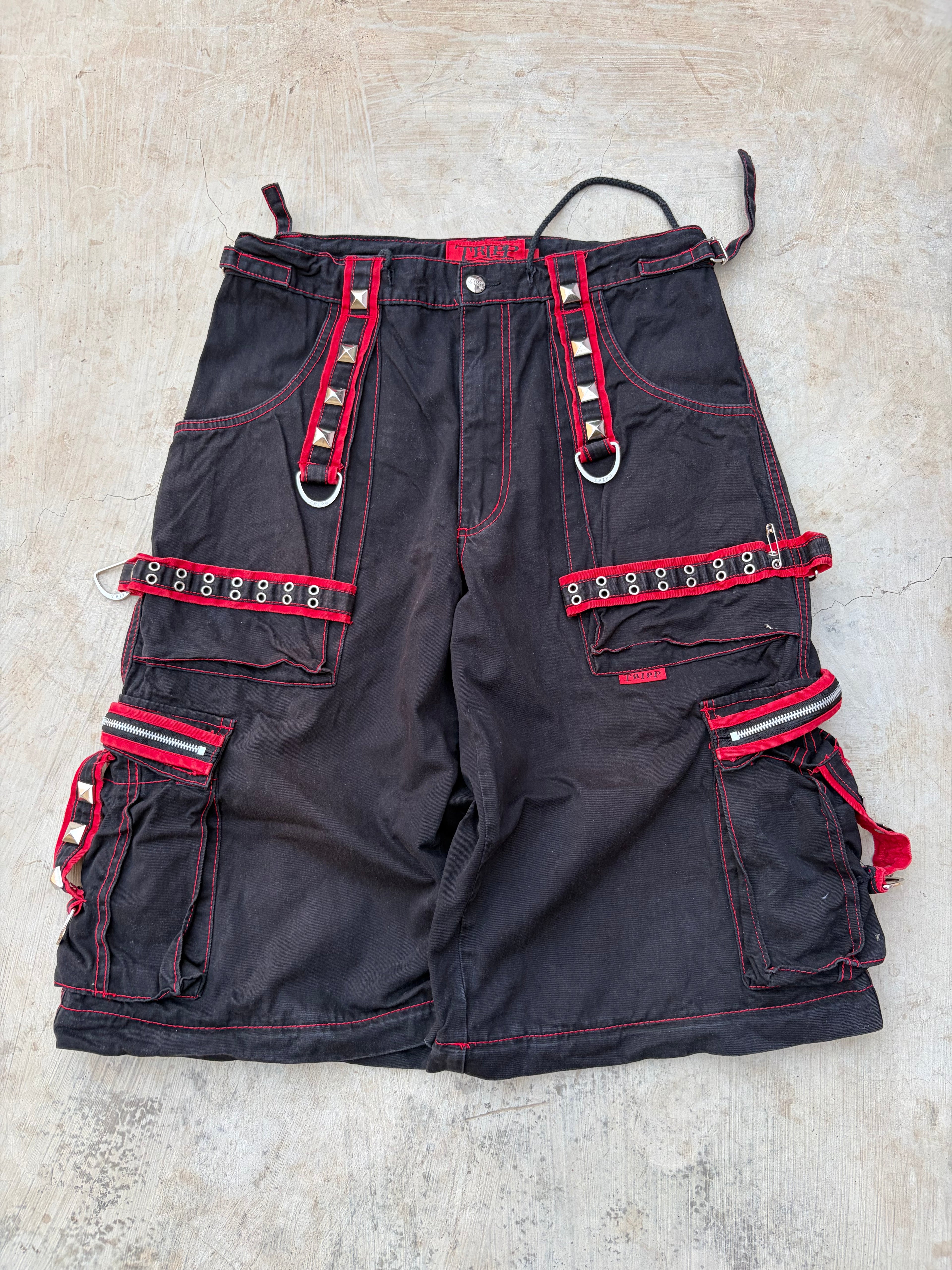 Vintage Tripp NYC Bondage Cargo Shorts Black Red Stitch Studded Punk Y2K 34