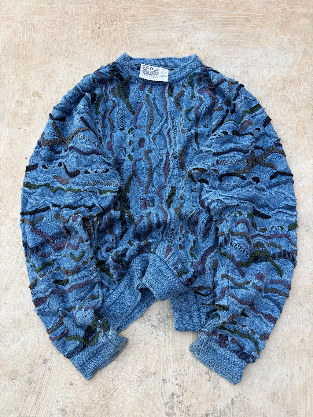 Vintage COOGI Blues 3D Textured Knit Sweater L
