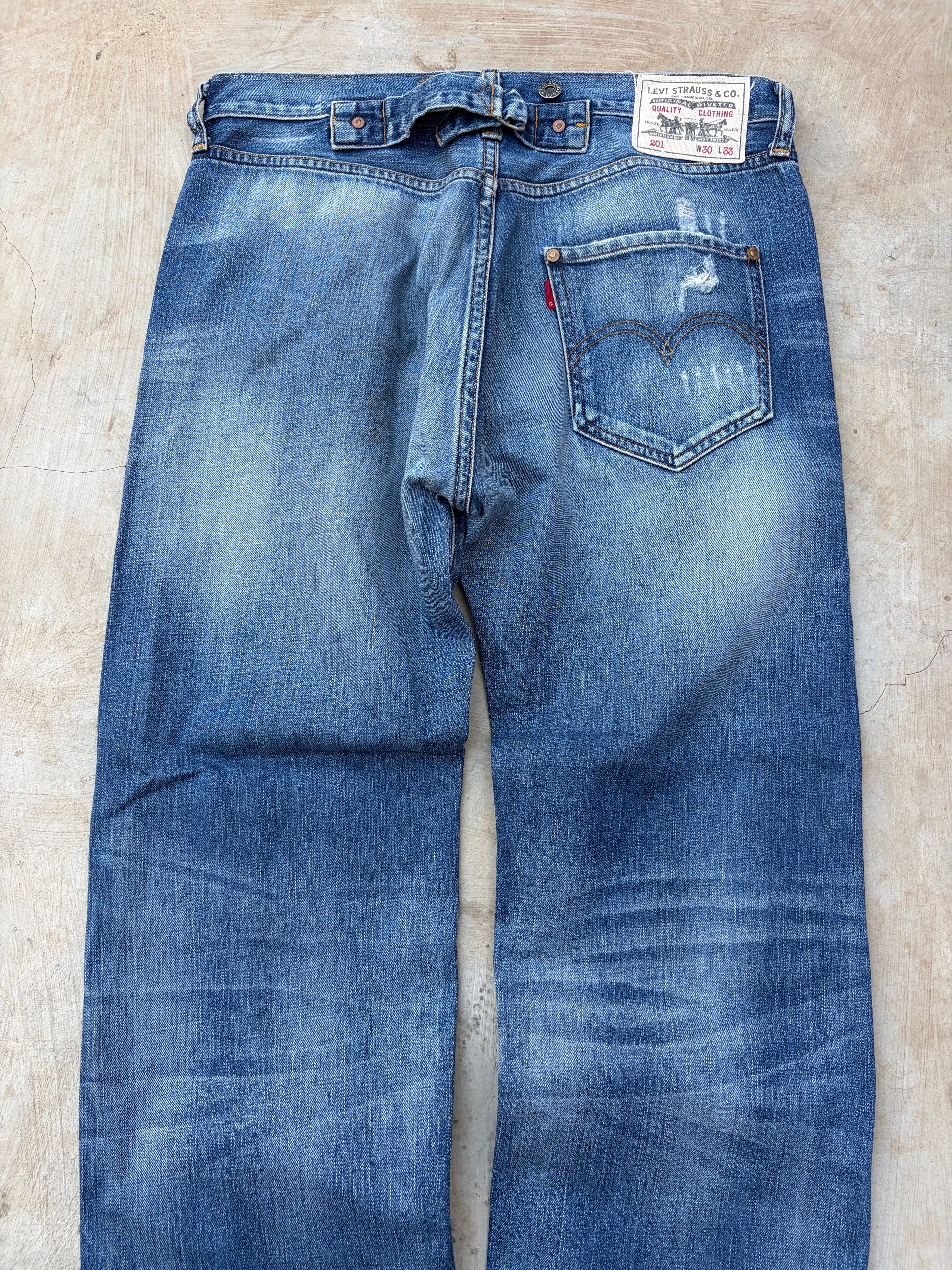 Vintage Levi’s 201 Denim Jeans Buckle Belt Straight Fit 30