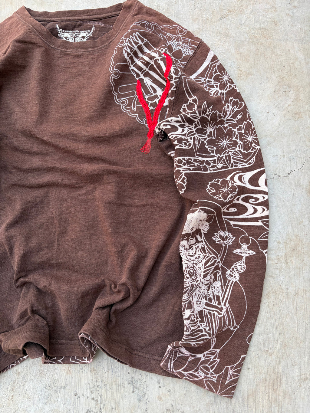 Vintage Big Train Embroidered Graphic Long Sleeve Tee Brown Tribal Skull Y2K M/L