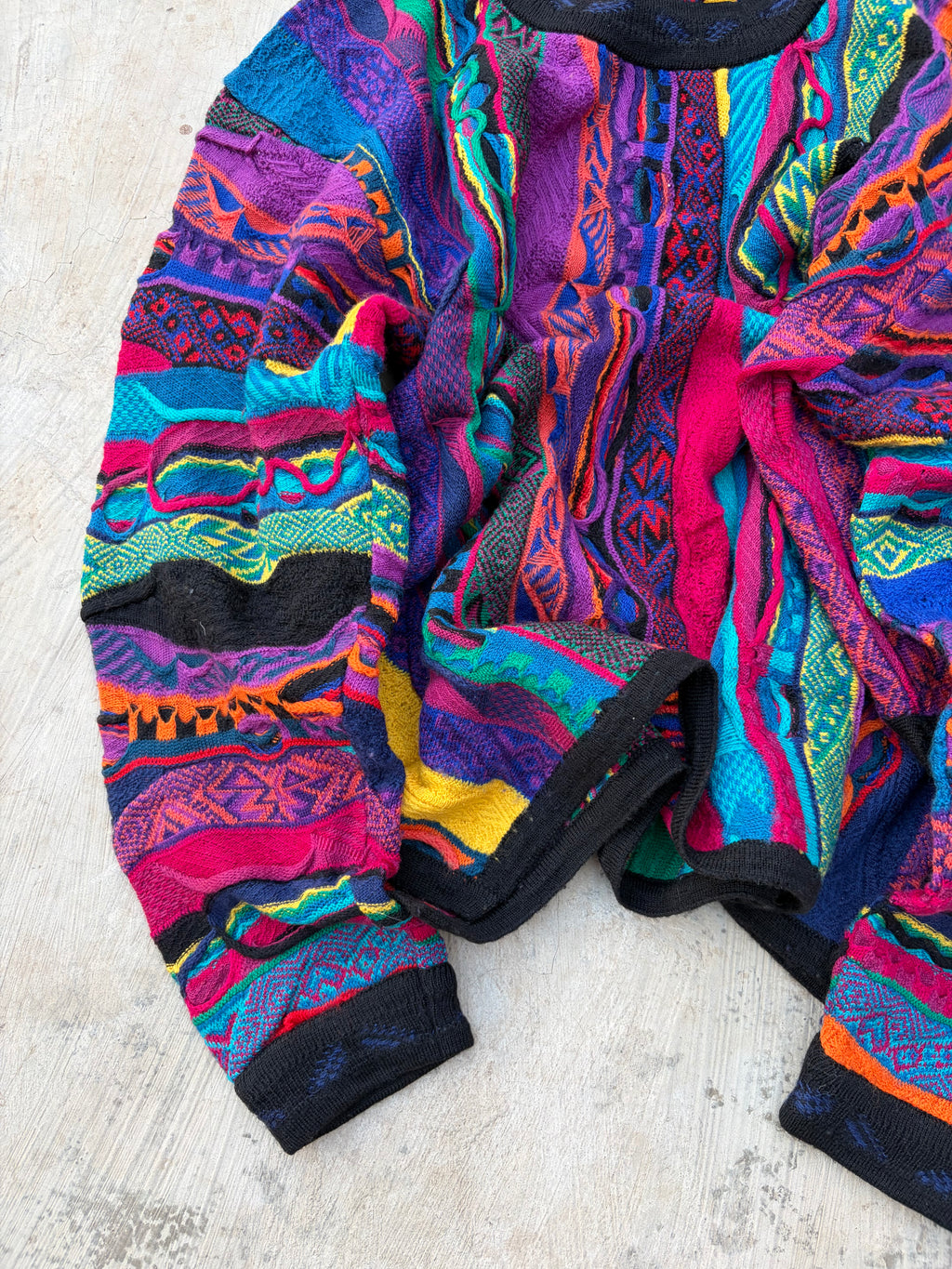 Vintage 90s COOGI Australia Pure New Wool Knit Sweater M