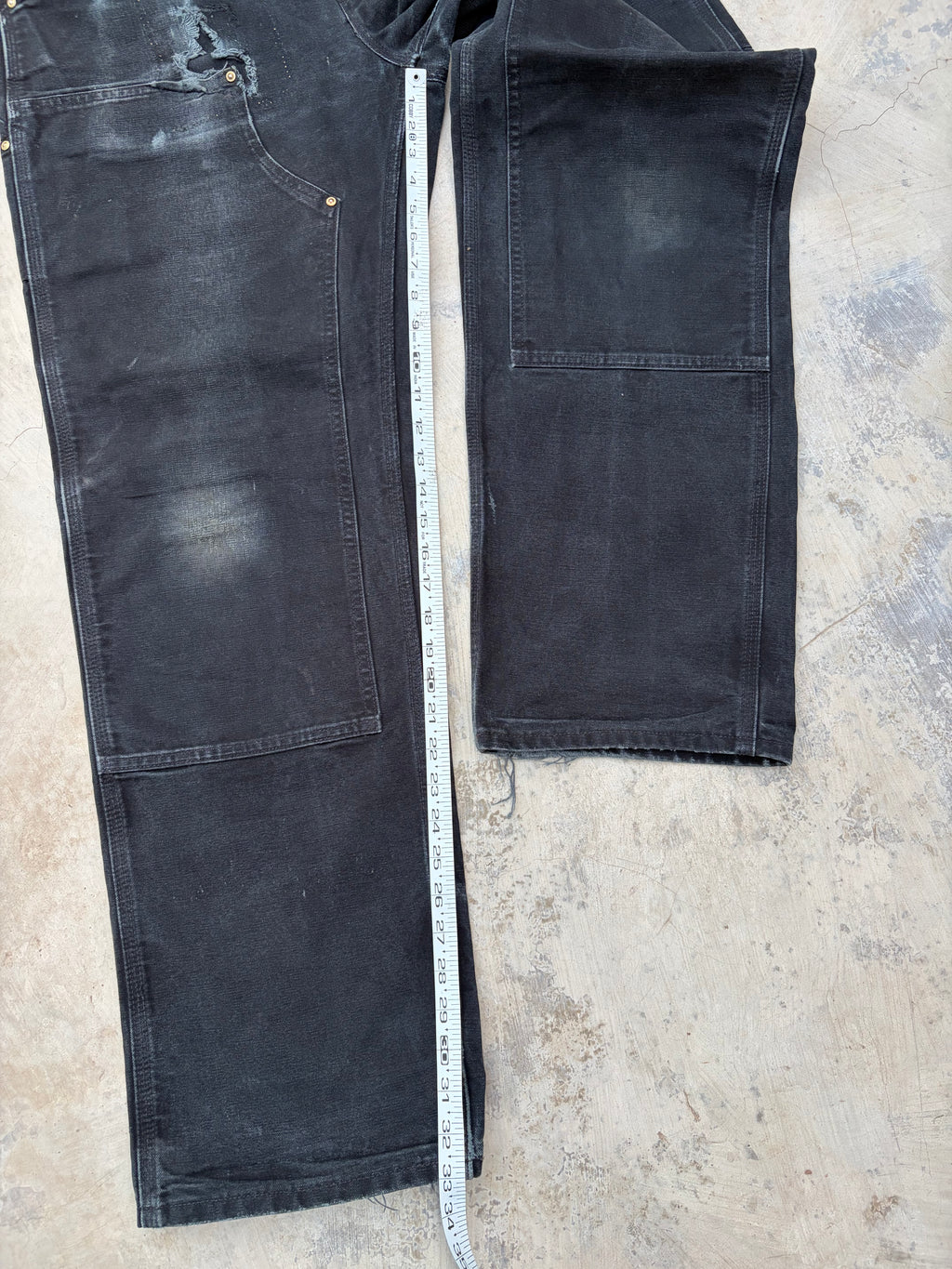 Vintage Faded & Thrashed Carhartt Double Knee 36