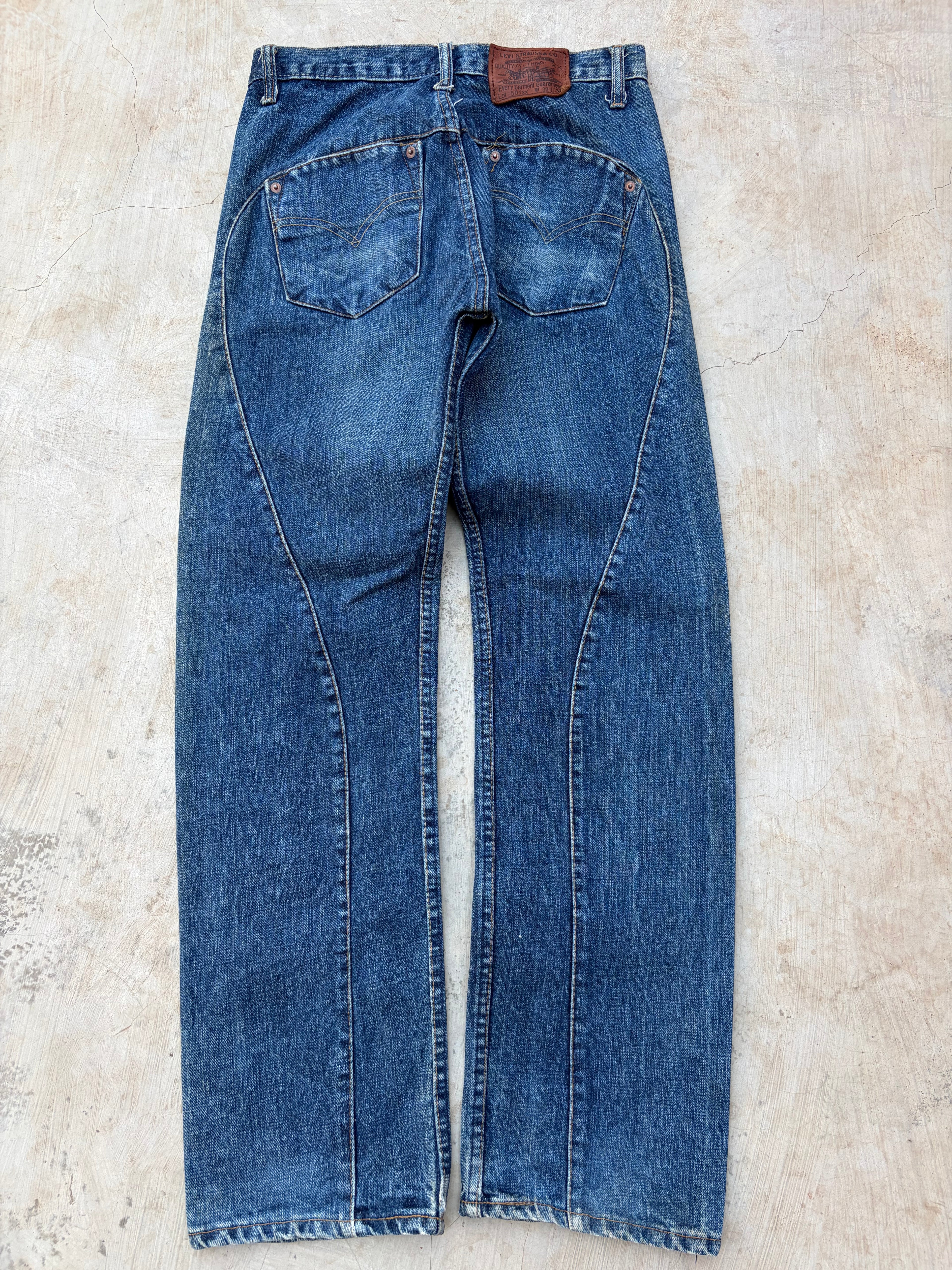 Vintage Levi’s 501XX Blue Denim Jeans Classic Straight Fit 30