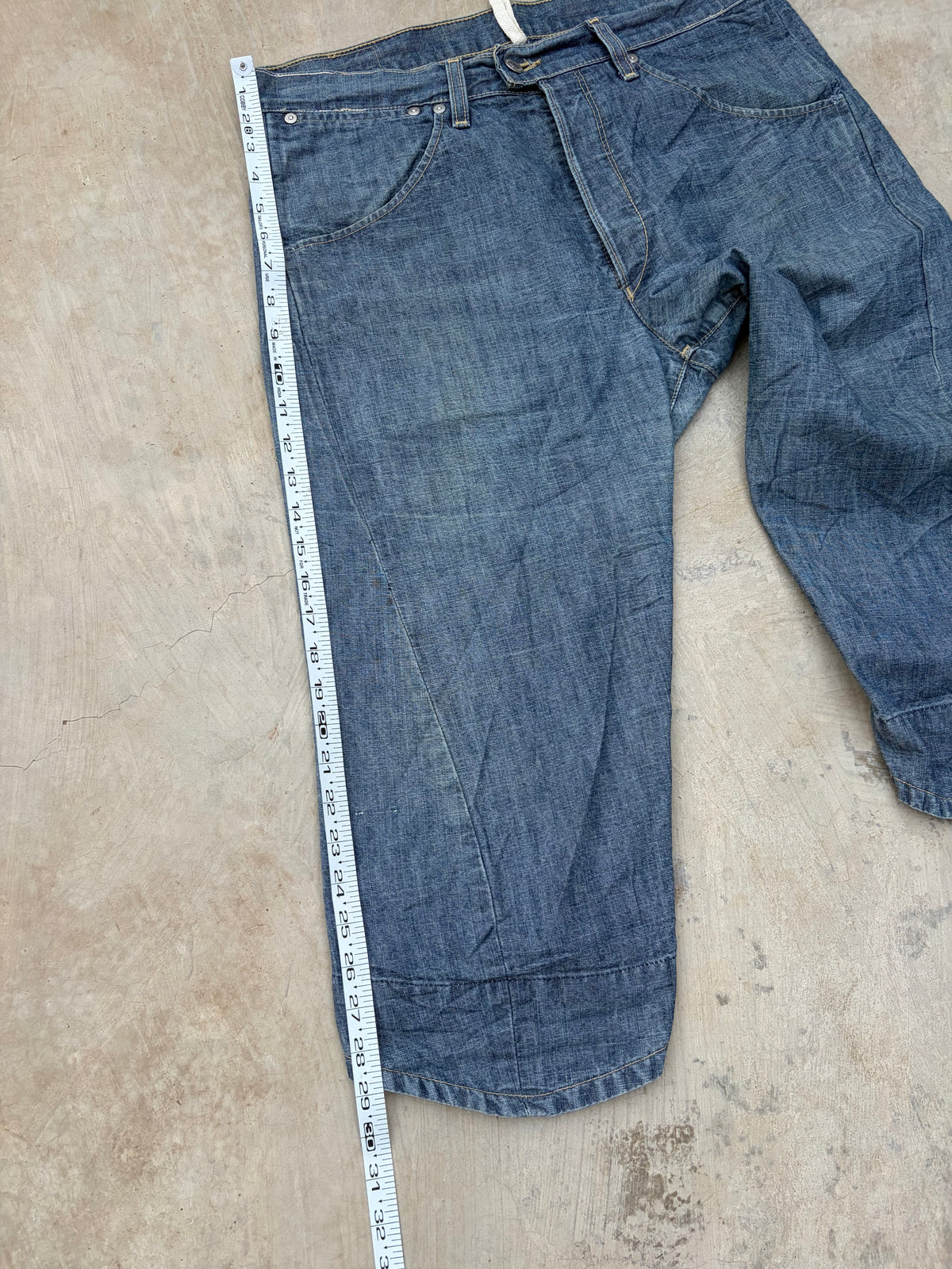 Vintage Levi’s Engineered Denim Jorts – Y2K 34