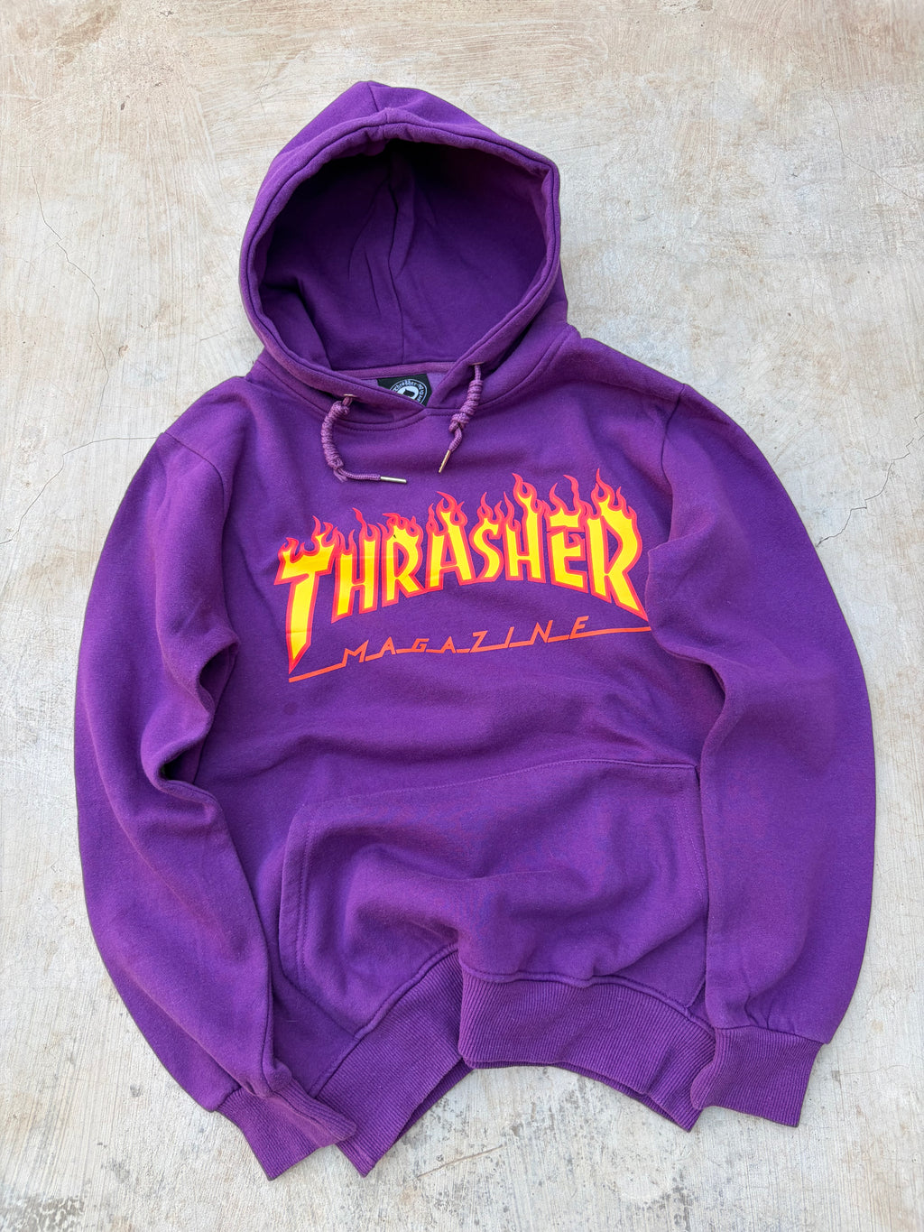 Vintage 00s Thrasher Flame Logo Hoodie (Purple) L
