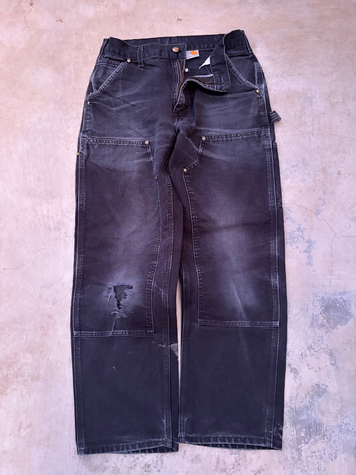Vintage Faded & Thrashed Carhartt Double Knee 31