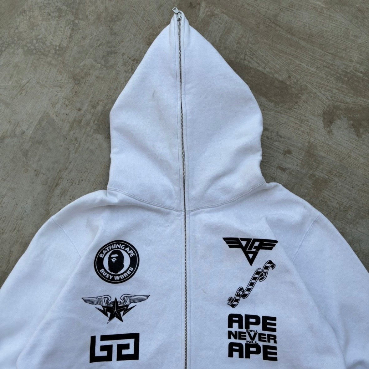 00s Vintage Bape Logo Zip up Hoodie XL – Aavis Closet
