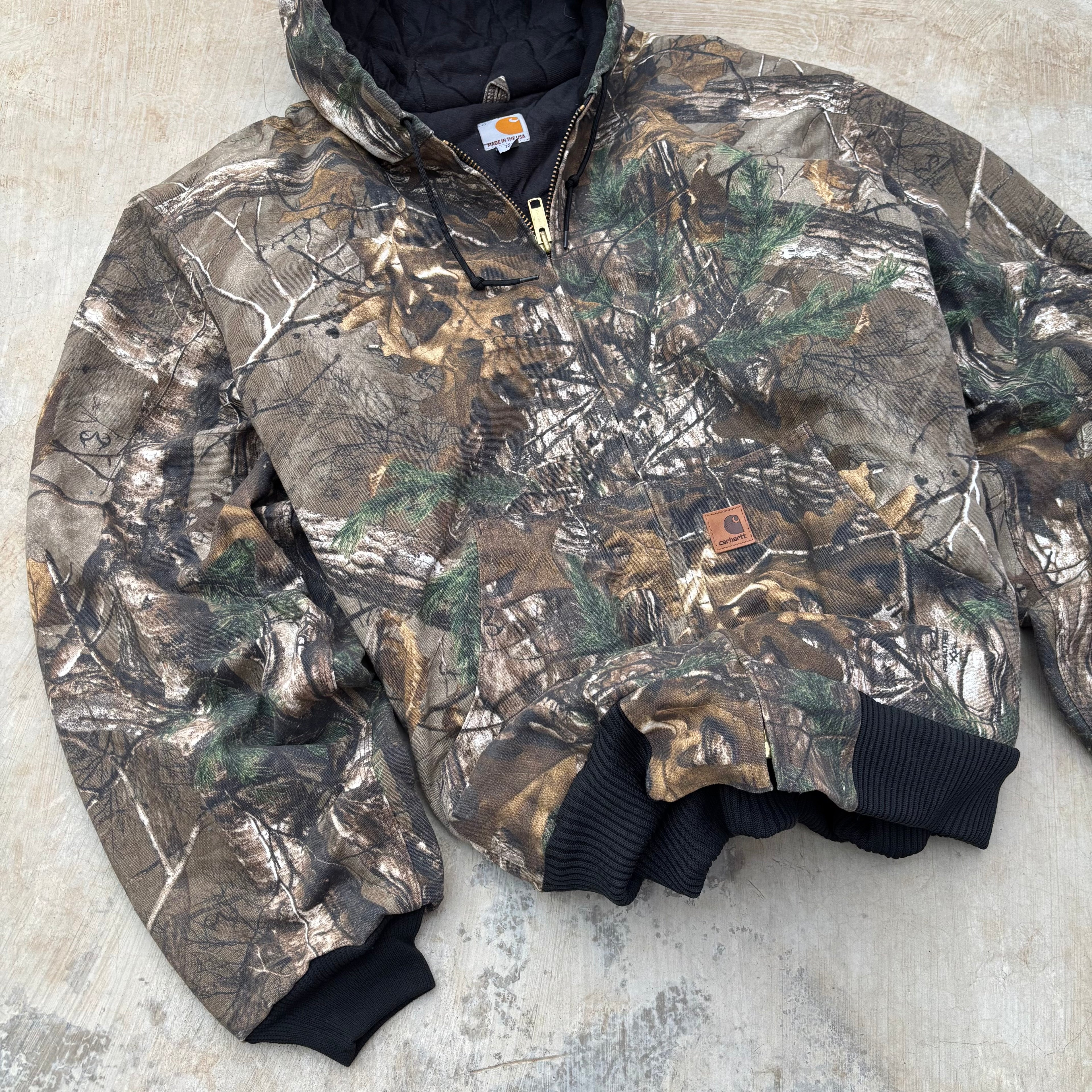Vintage Carhartt Realtree Camo Jacket Oversized XL/2XL